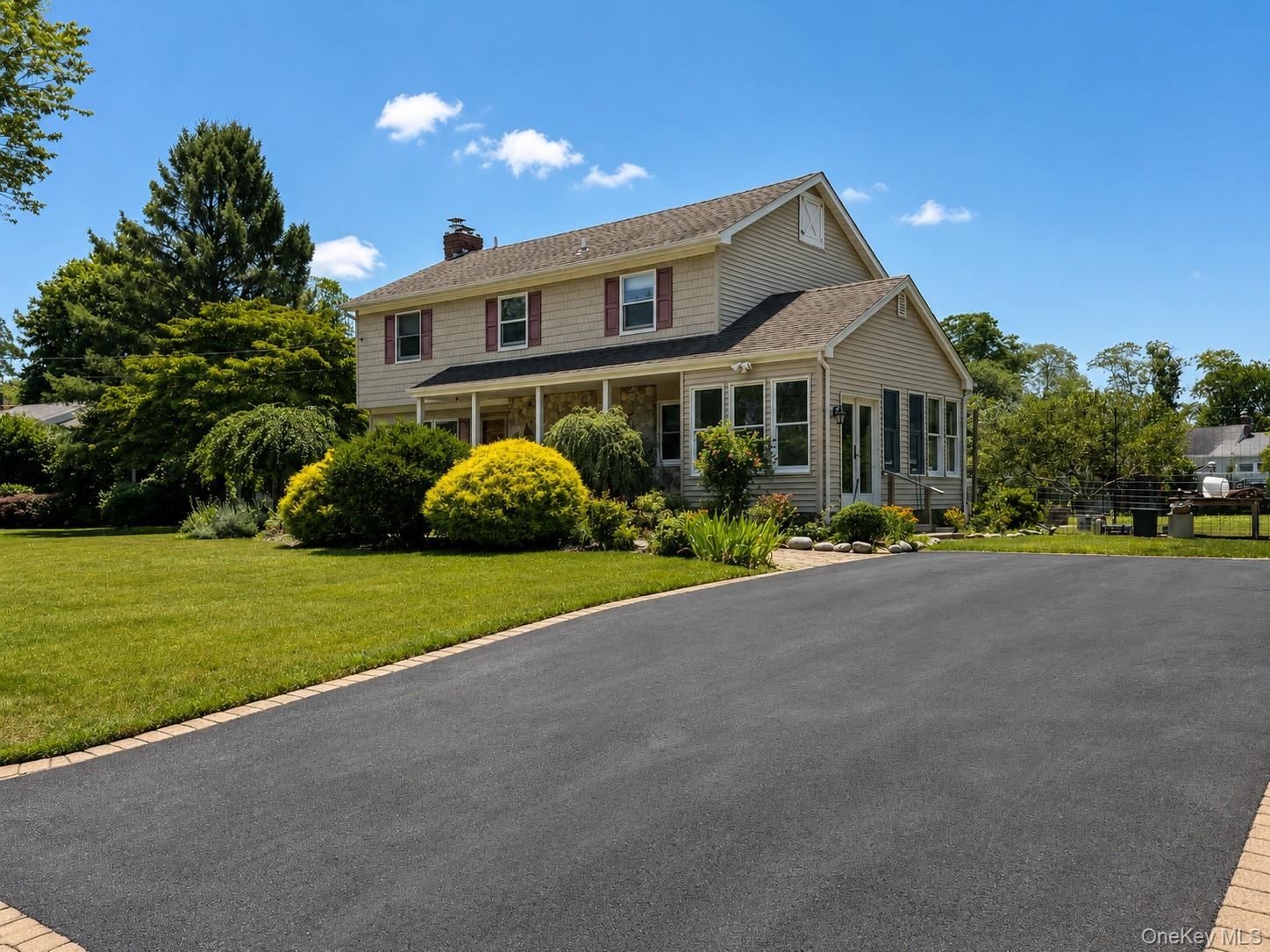 6 Roberts Lane – For Sale photo 4