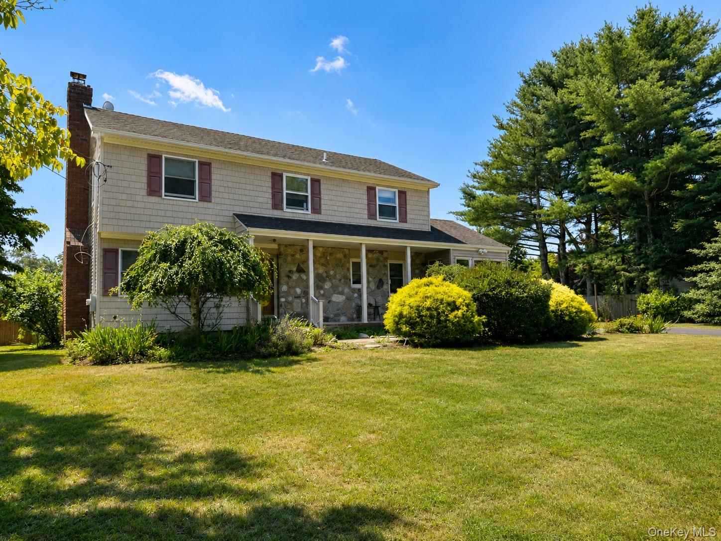 6 Roberts Lane – For Sale