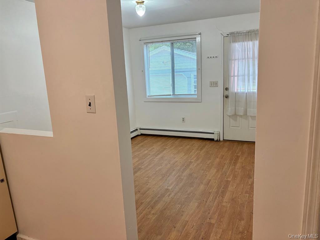 48 Eleanor Avenue – For Rent photo 4