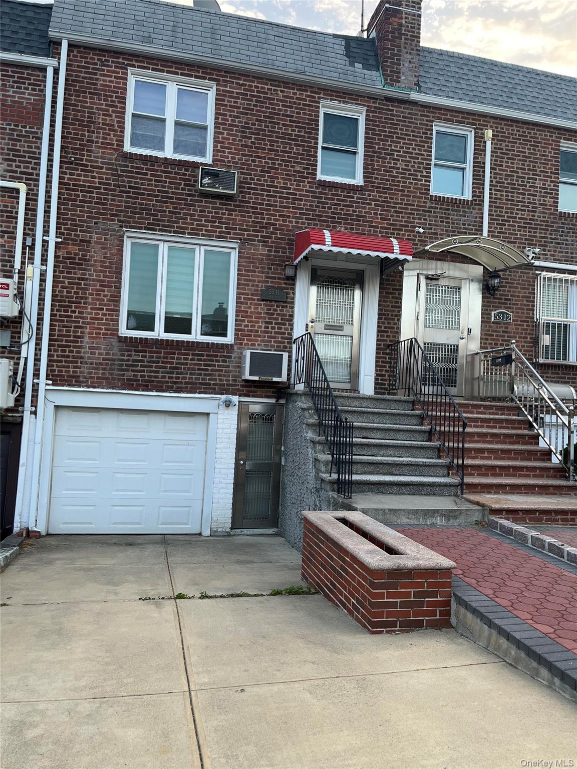 5314 194th Street – For Sale