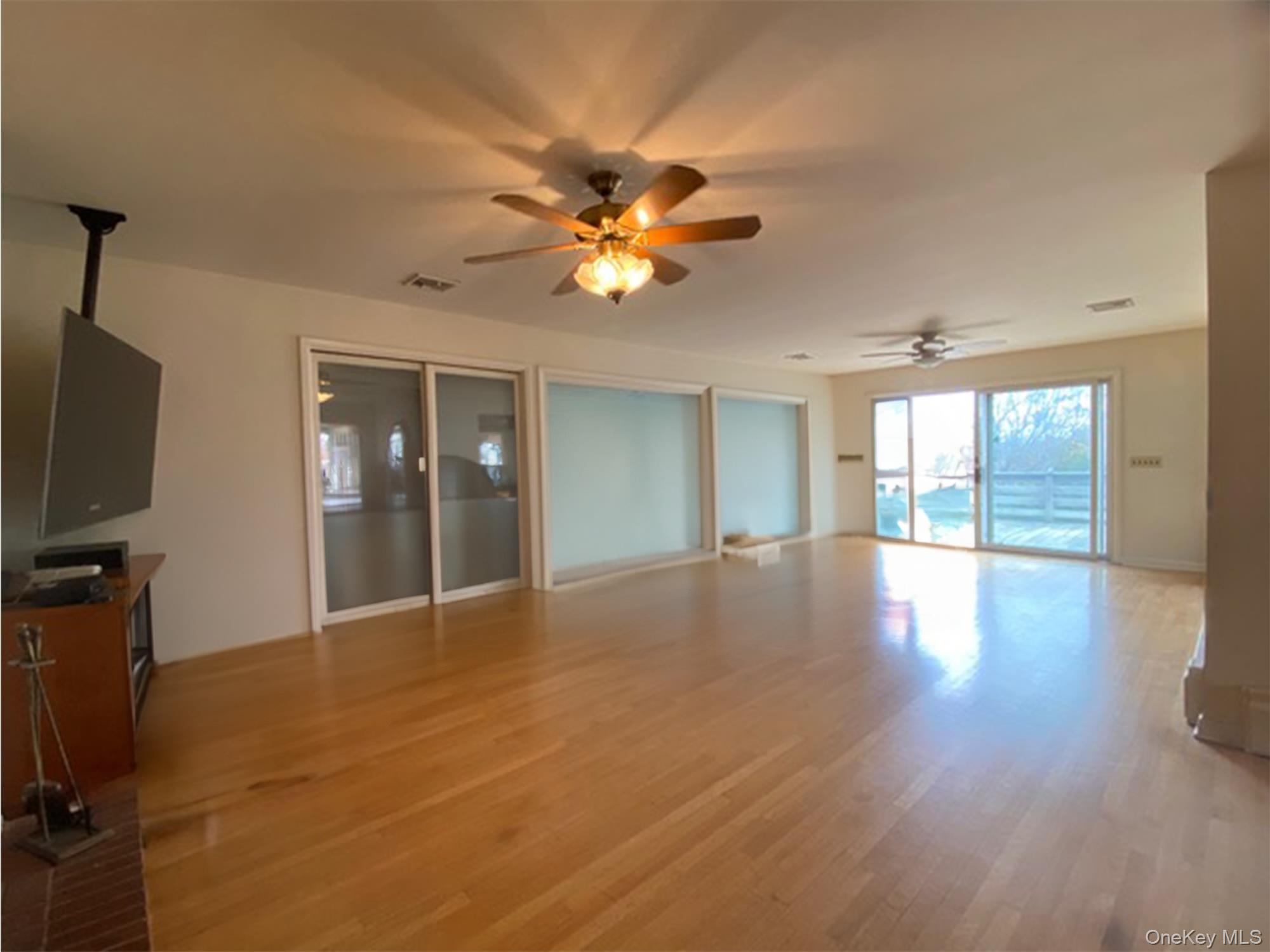 100 Sound Drive – For Sale photo 15