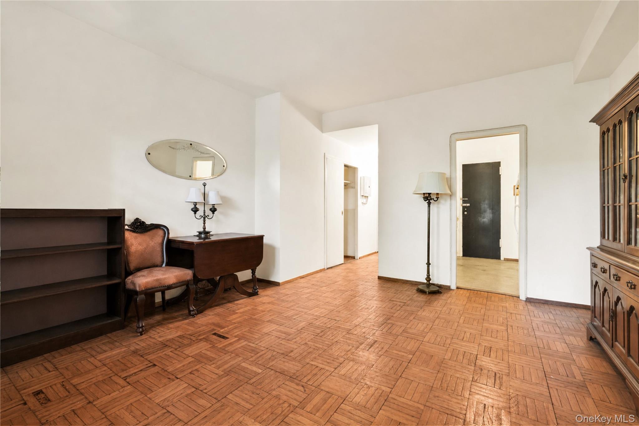 3 Fordham Hill Oval, Unit 1F photo 9