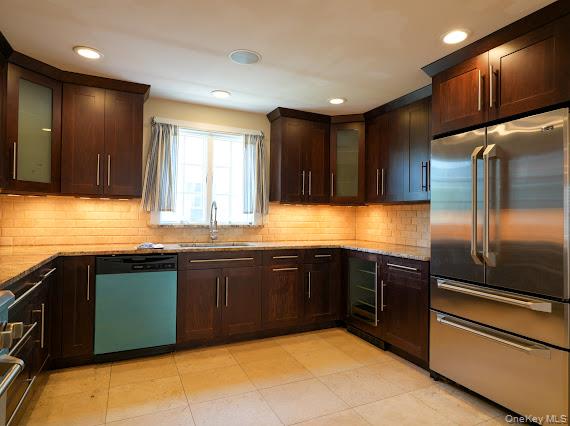 3 Pennsylvania Court – For Rent photo 15