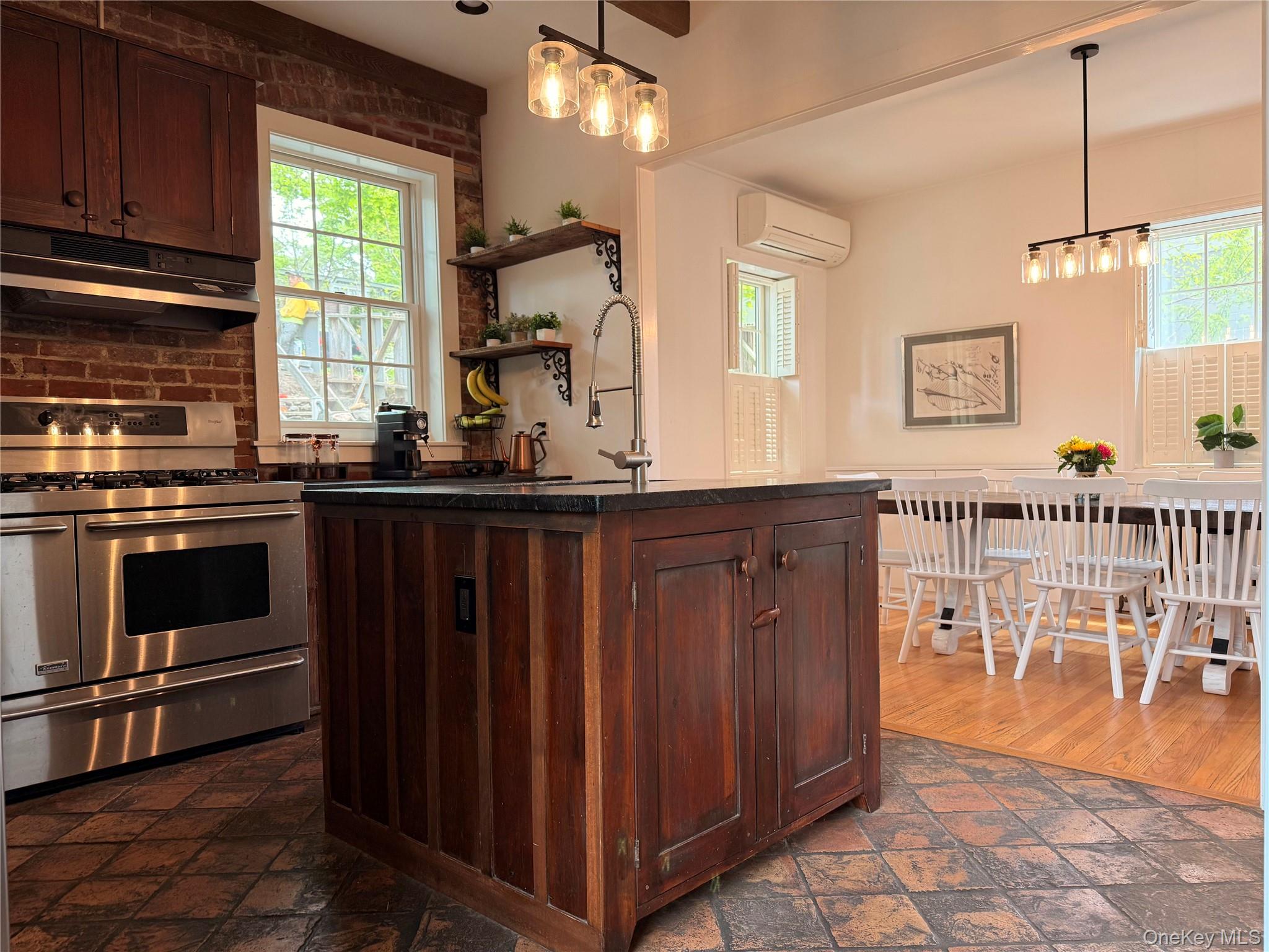 6 Church Street – For Rent photo 2
