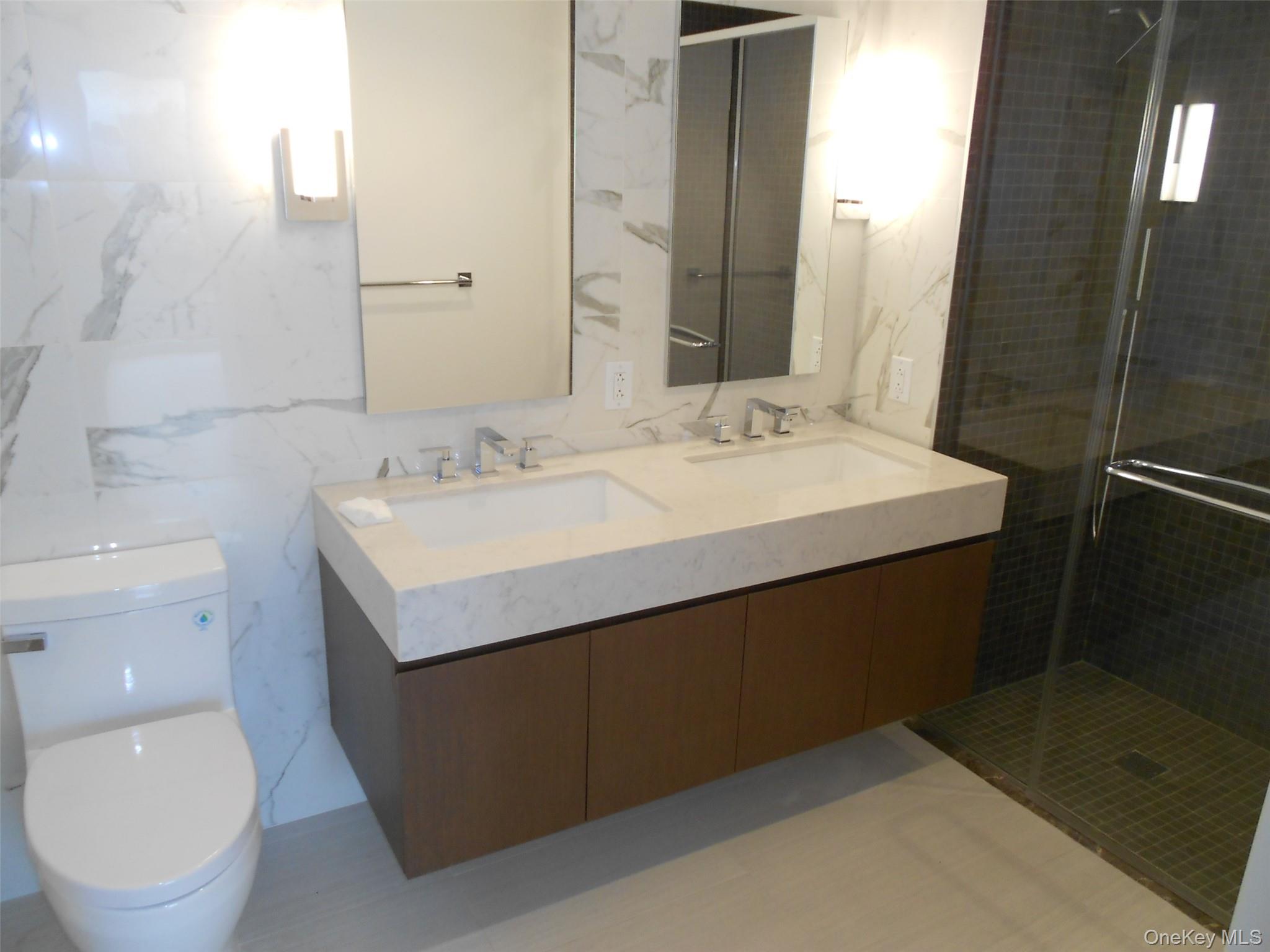 138-35 39 Avenue, Unit 11G photo 6
