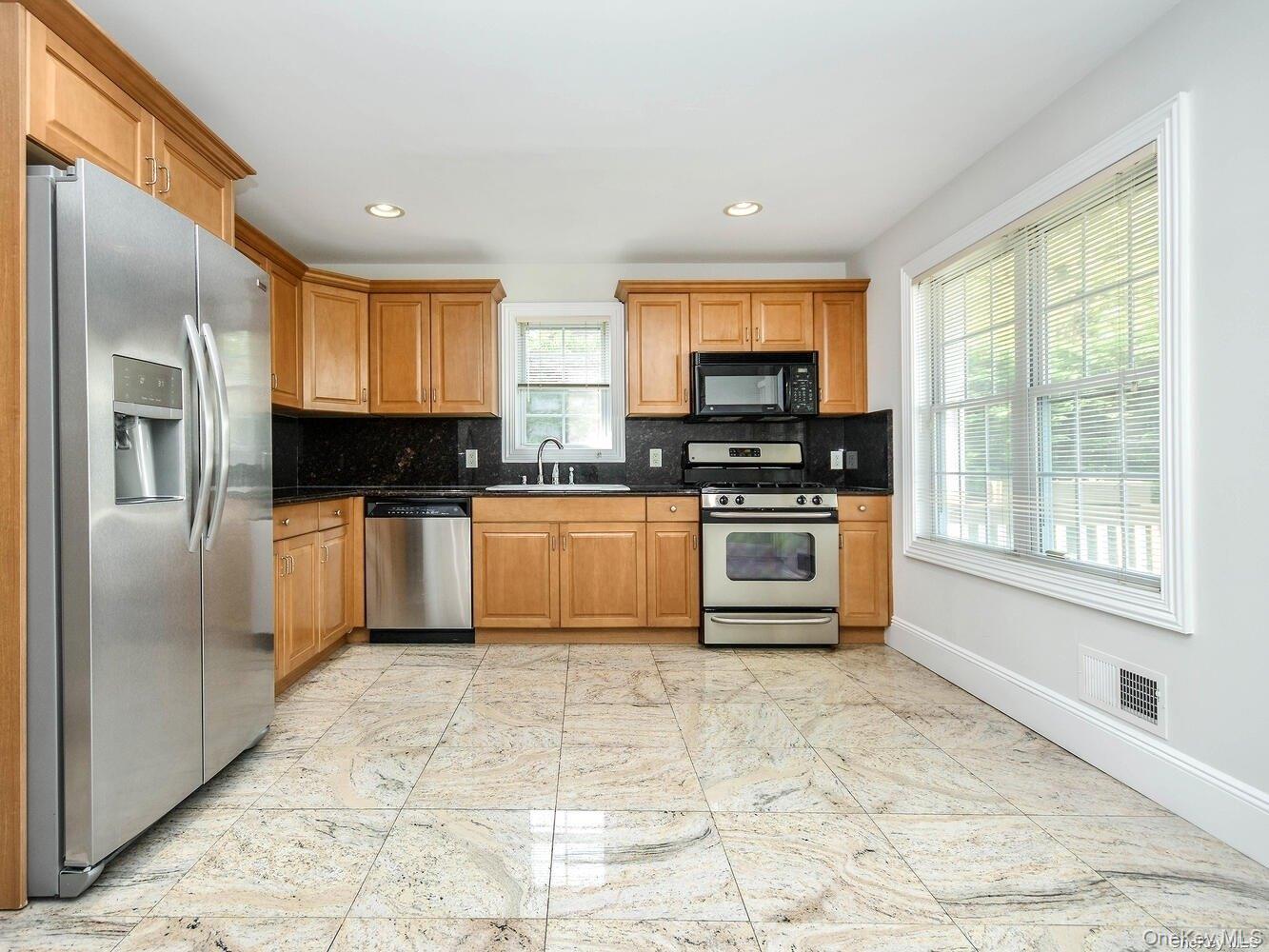 51 Inwood Road, Unit B photo 14