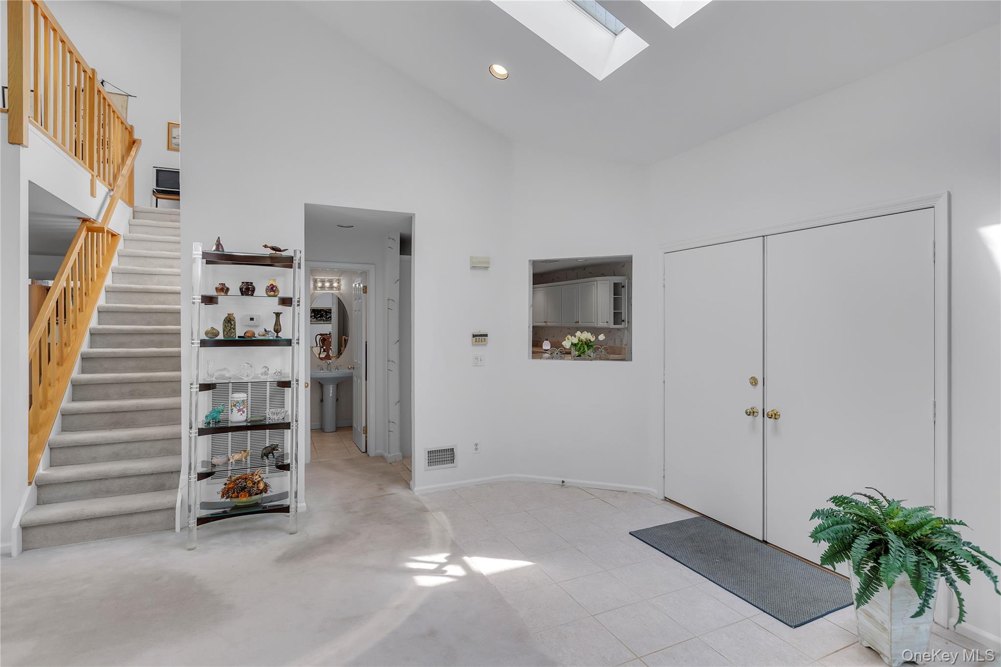 6 Gerriet Court – For Sale photo 2
