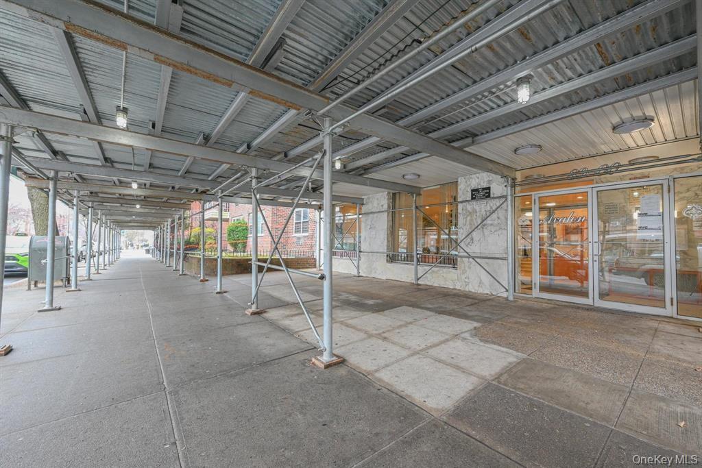 89-00 170th Street, Unit 10M photo 4
