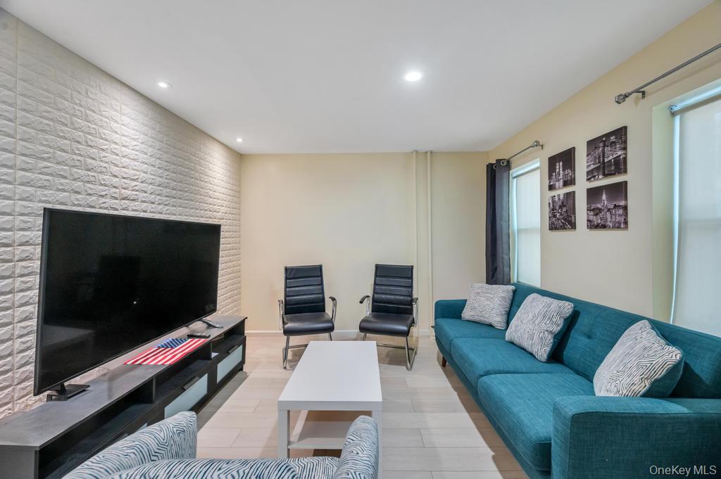 252 Woodbine Street – For Sale photo 23