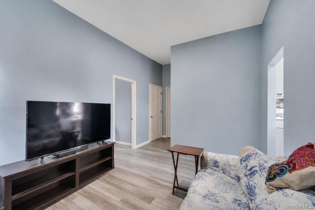 252 Woodbine Street – For Sale photo 9