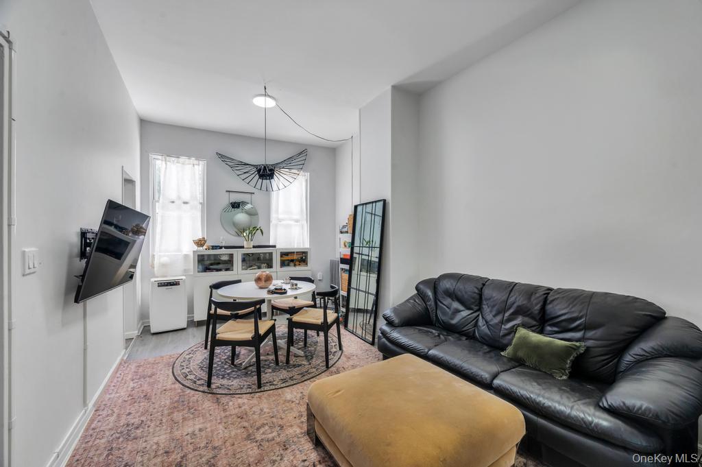 252 Woodbine Street – For Sale photo 16