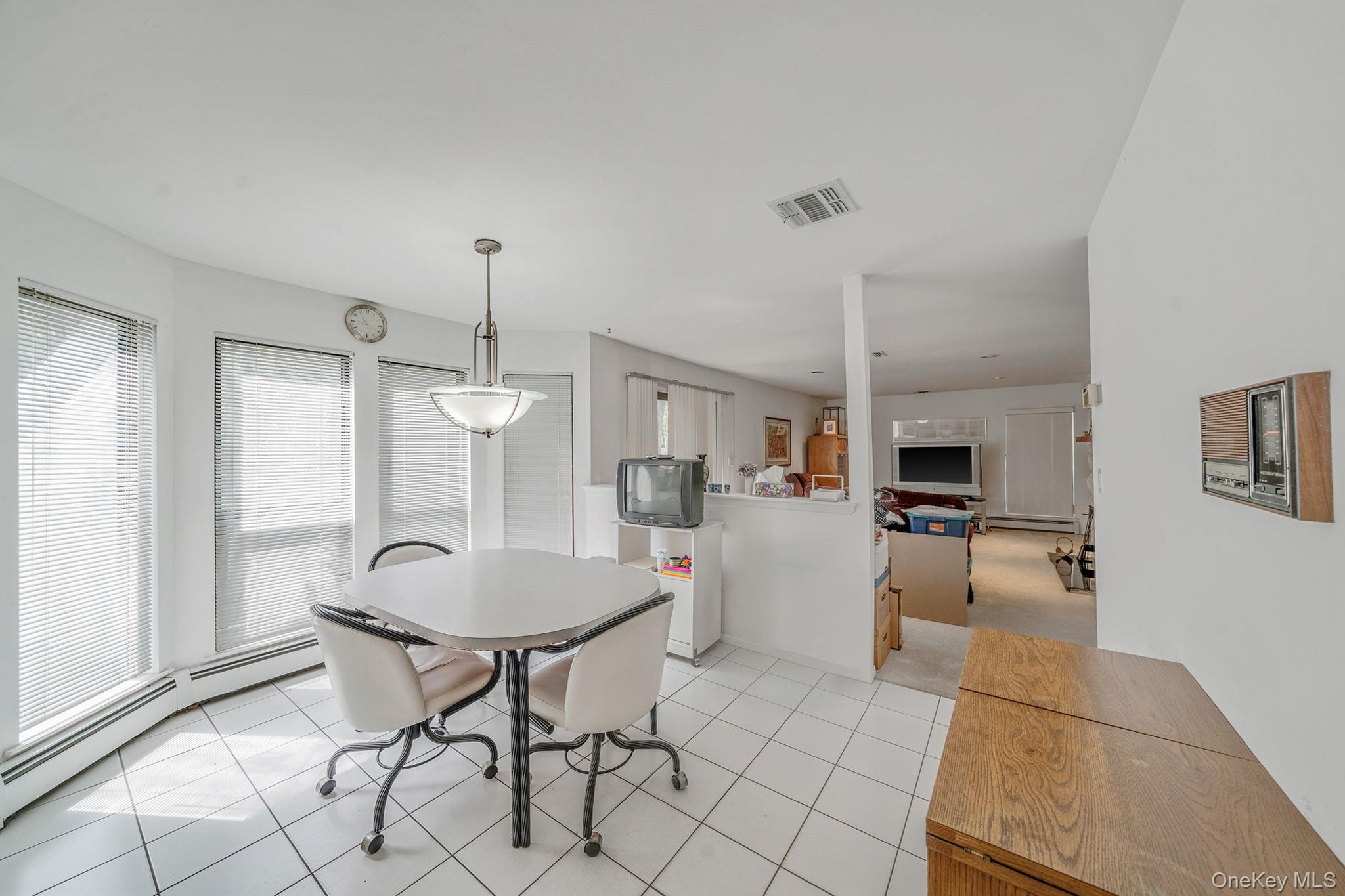 10 Lily Drive – For Sale photo 17