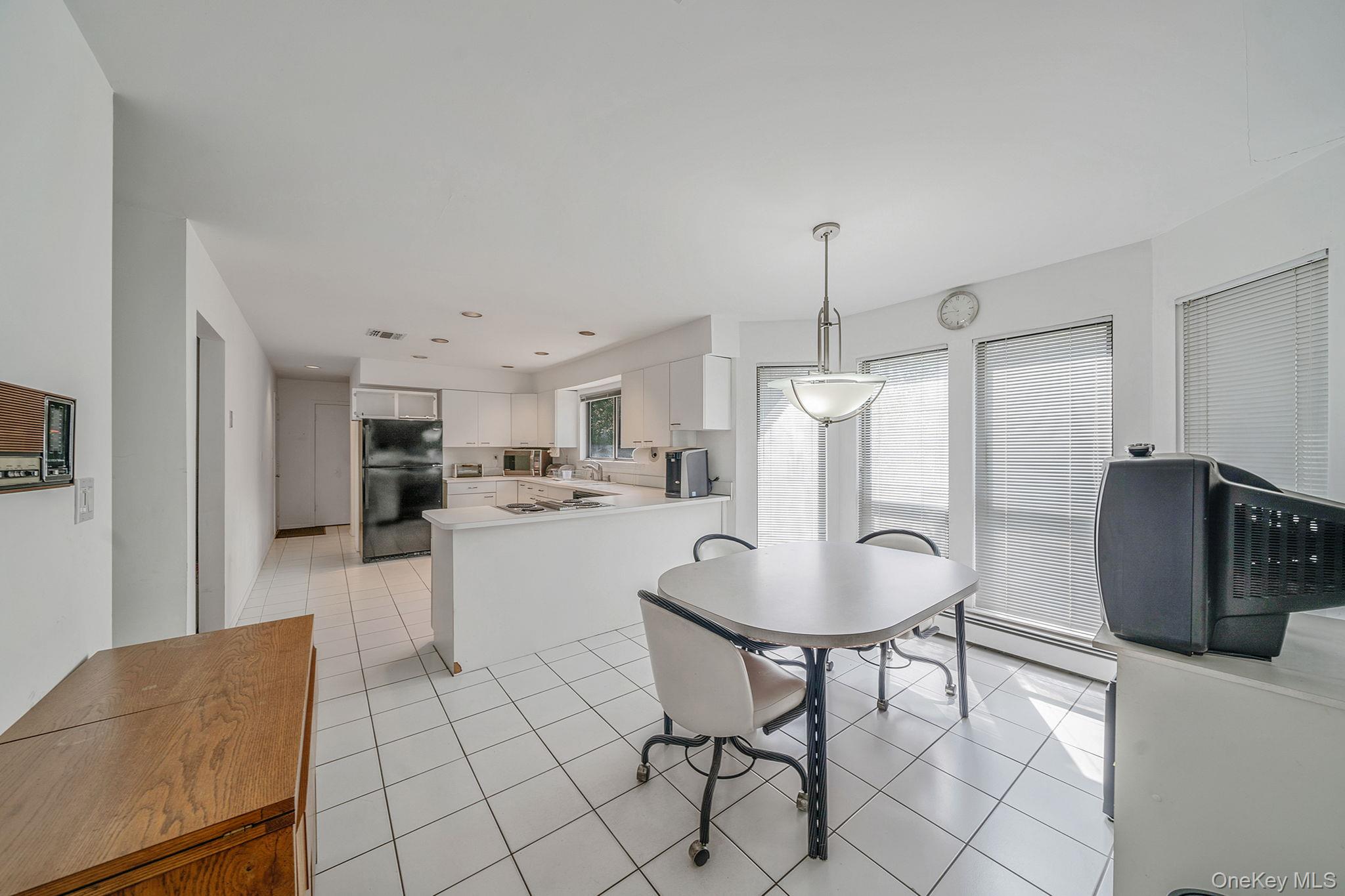 10 Lily Drive – For Sale photo 16