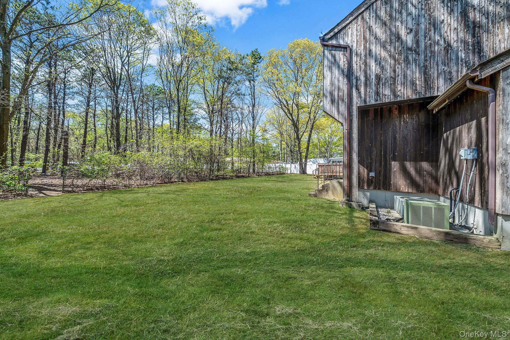 10 Lily Drive – For Sale photo 9