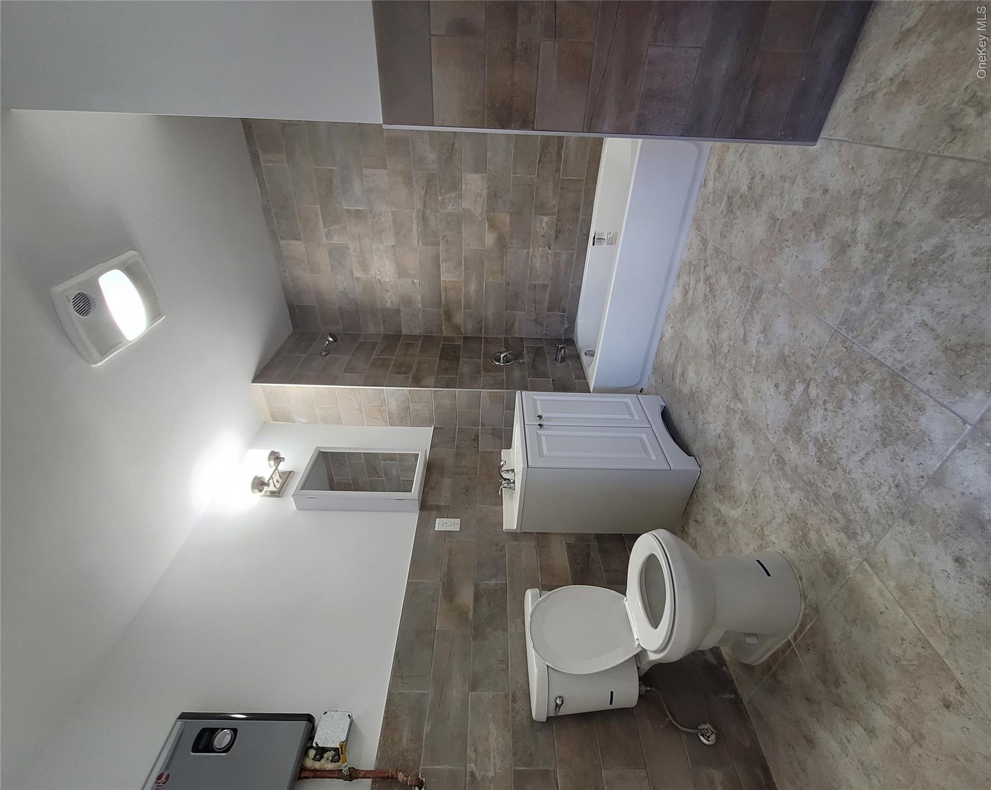 3550 Laconia Avenue – For Sale photo 16