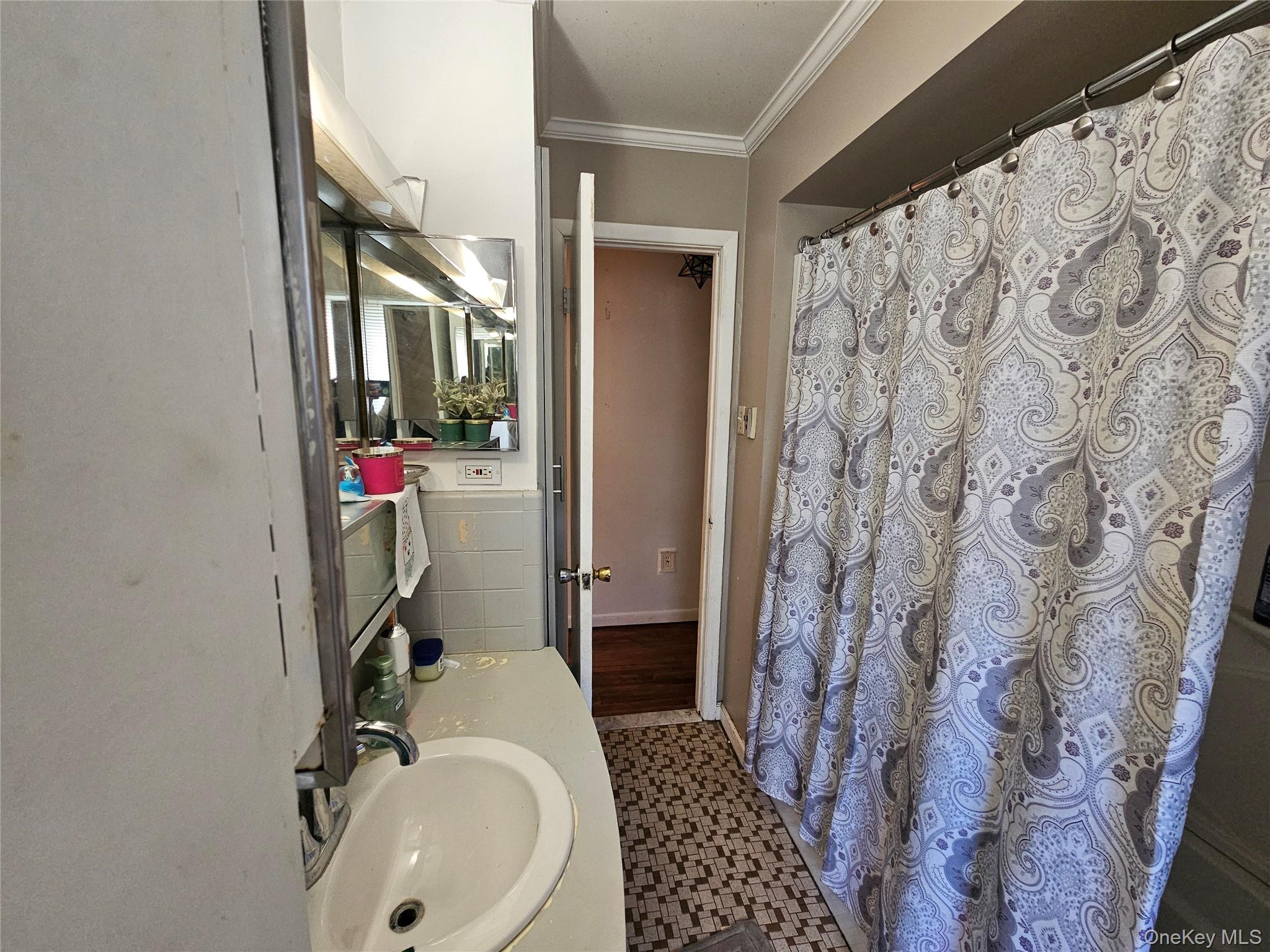 10 Hanover Drive – For Sale photo 8