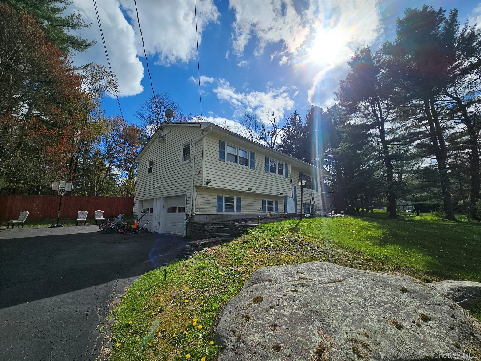 10 Hanover Drive – For Sale
