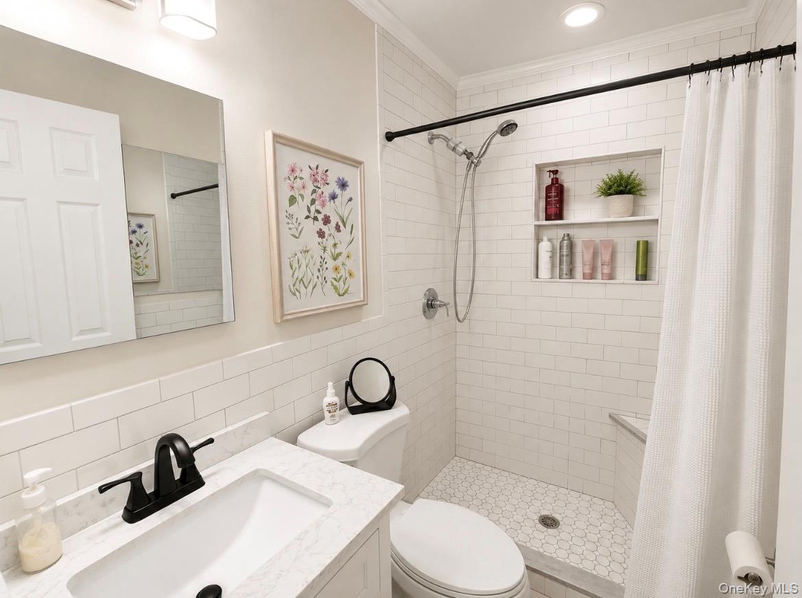 7 Bay Street – For Sale photo 9
