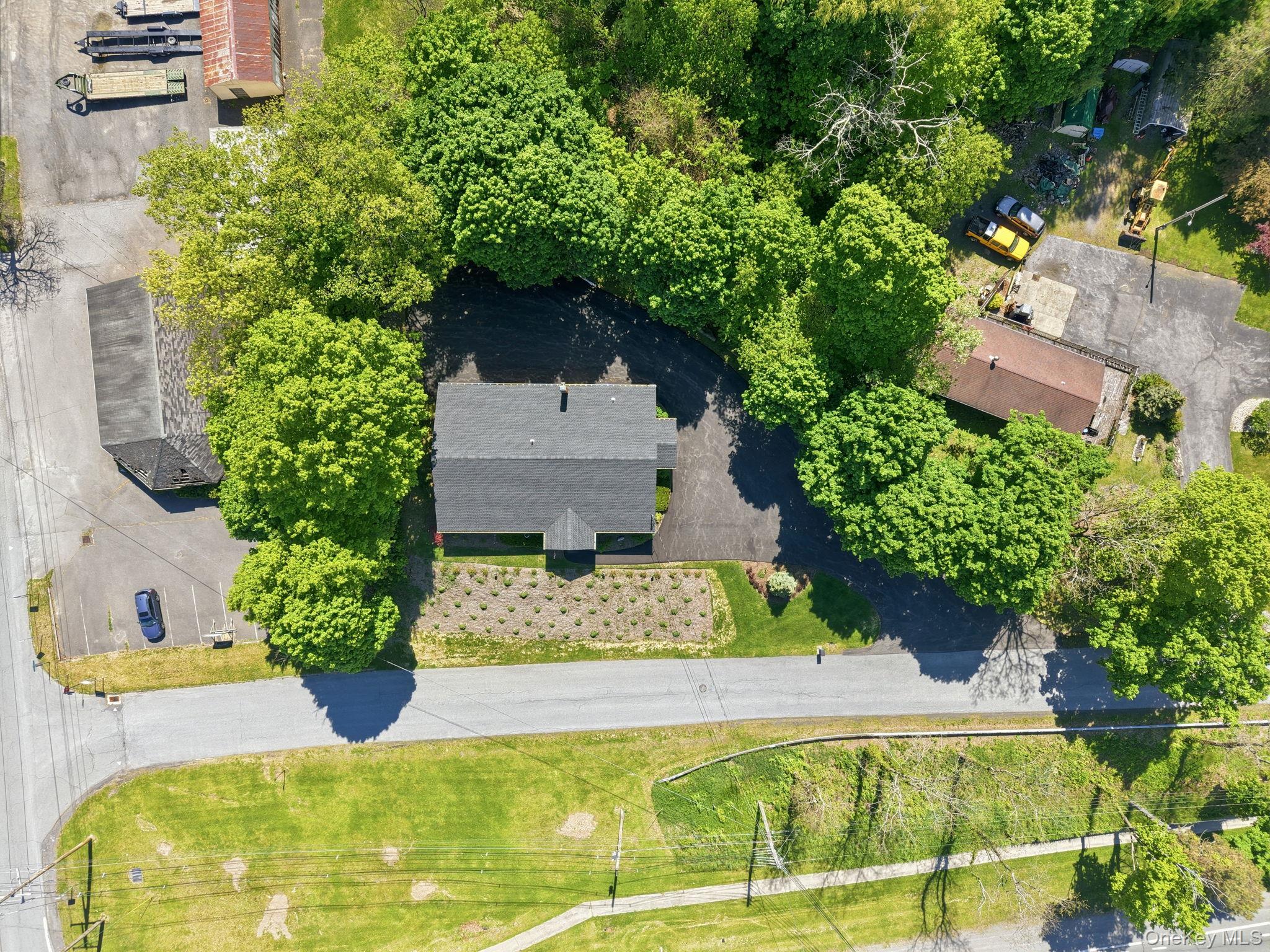 1 N Roberts Road – For Sale photo 9