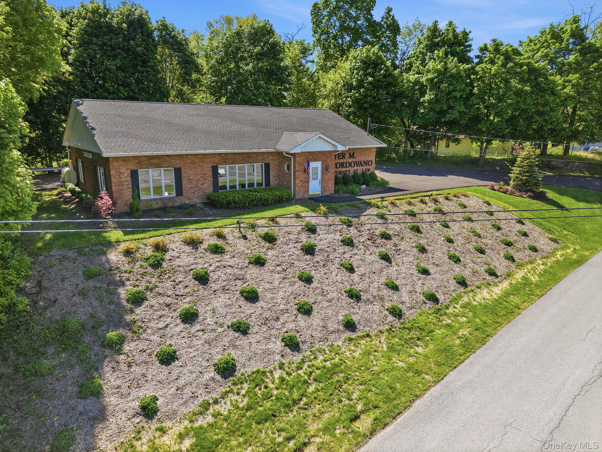 1 N Roberts Road – For Sale photo 4