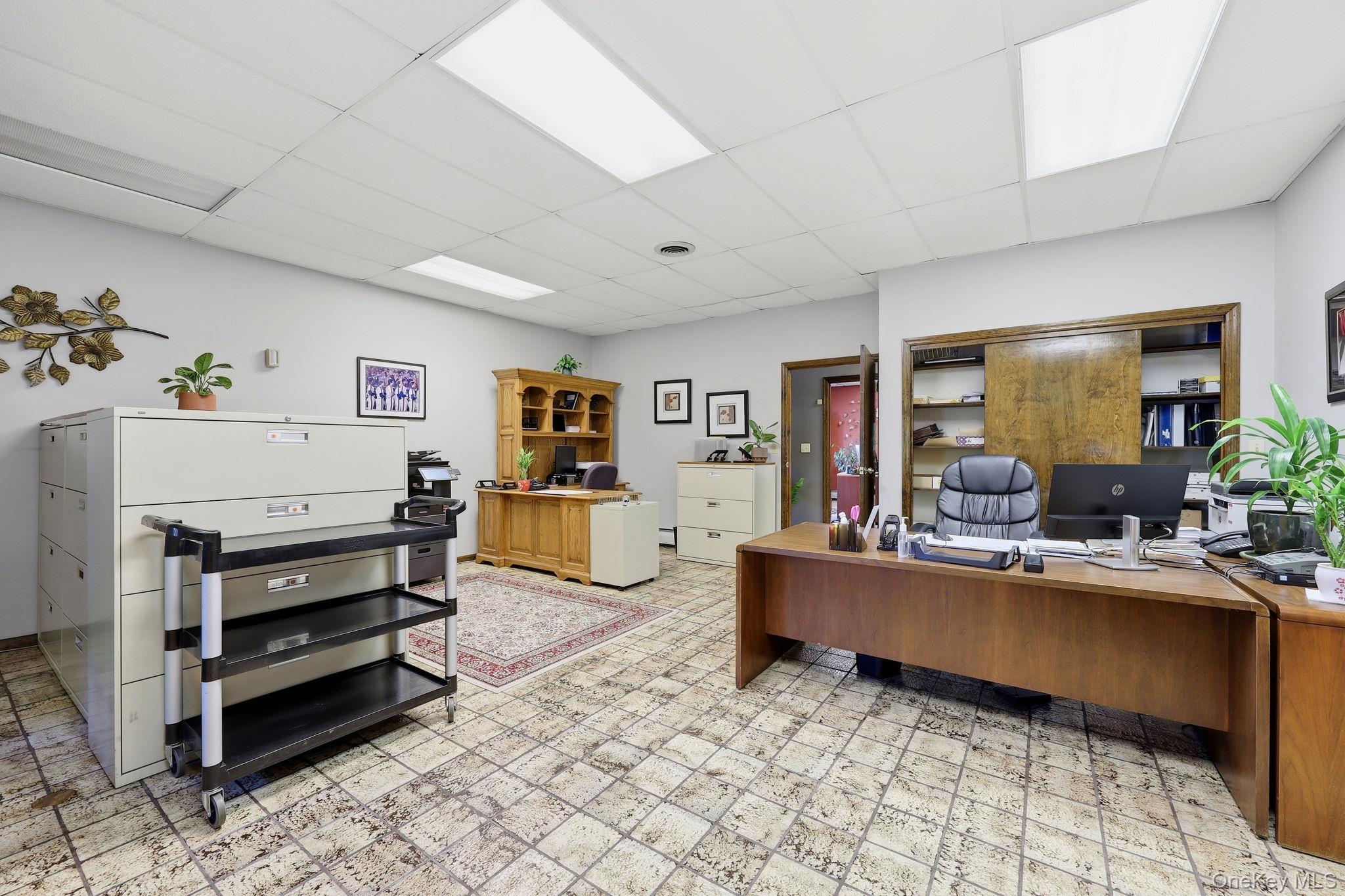 1 N Roberts Road – For Sale photo 22