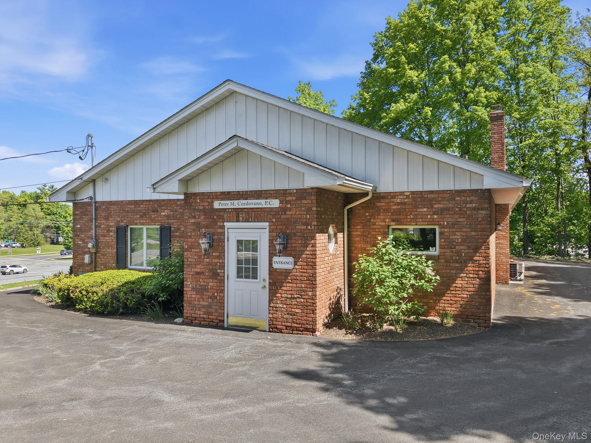 1 N Roberts Road – For Sale photo 15