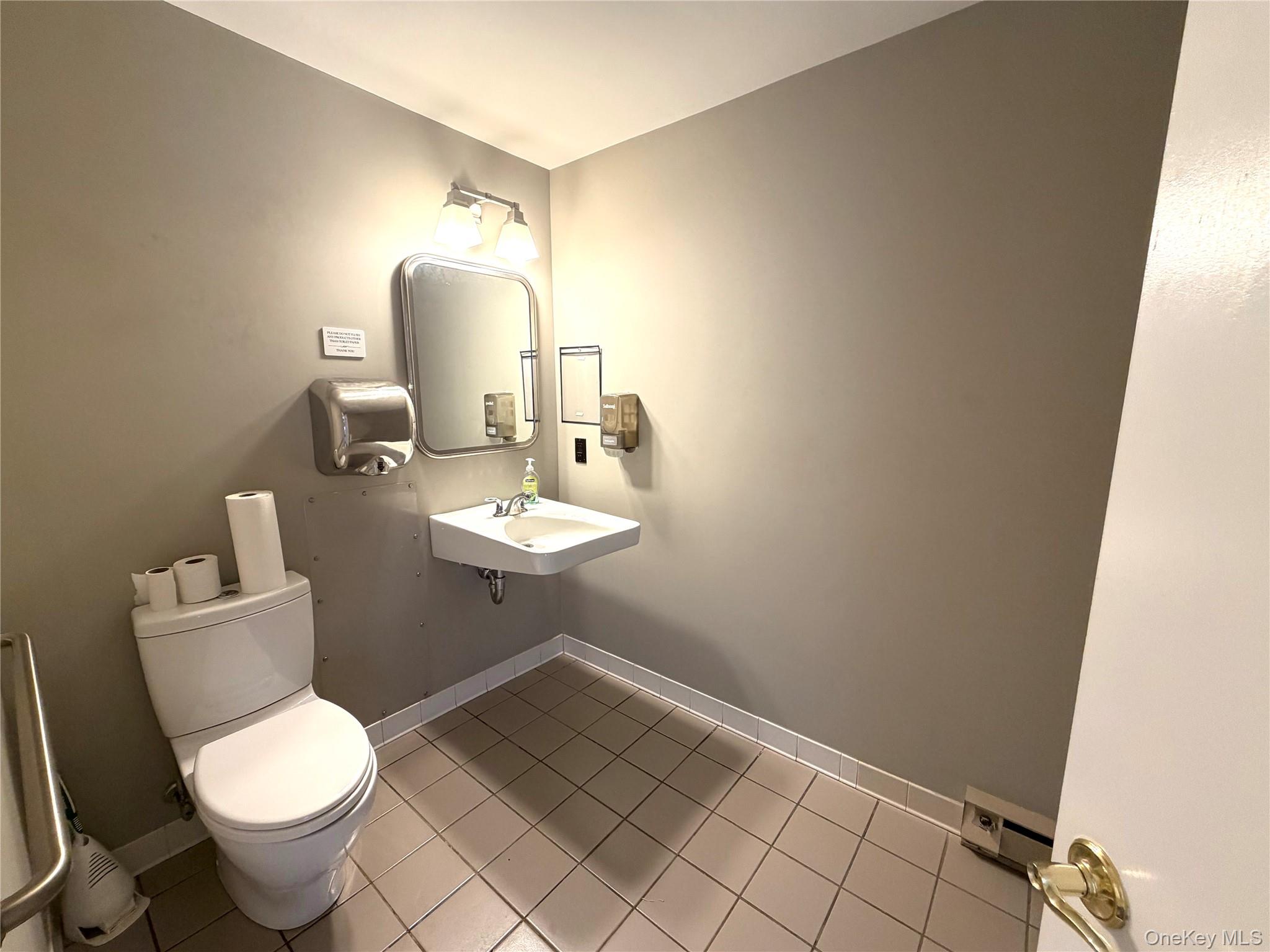60 June Road, Unit 204 photo 12
