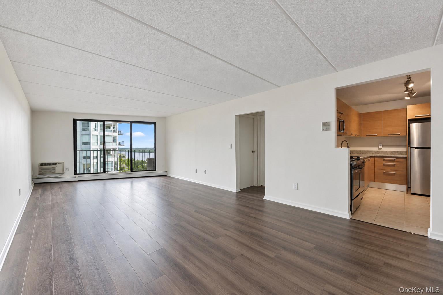 1155 Warburton Ave Avenue, Unit 7H photo 3