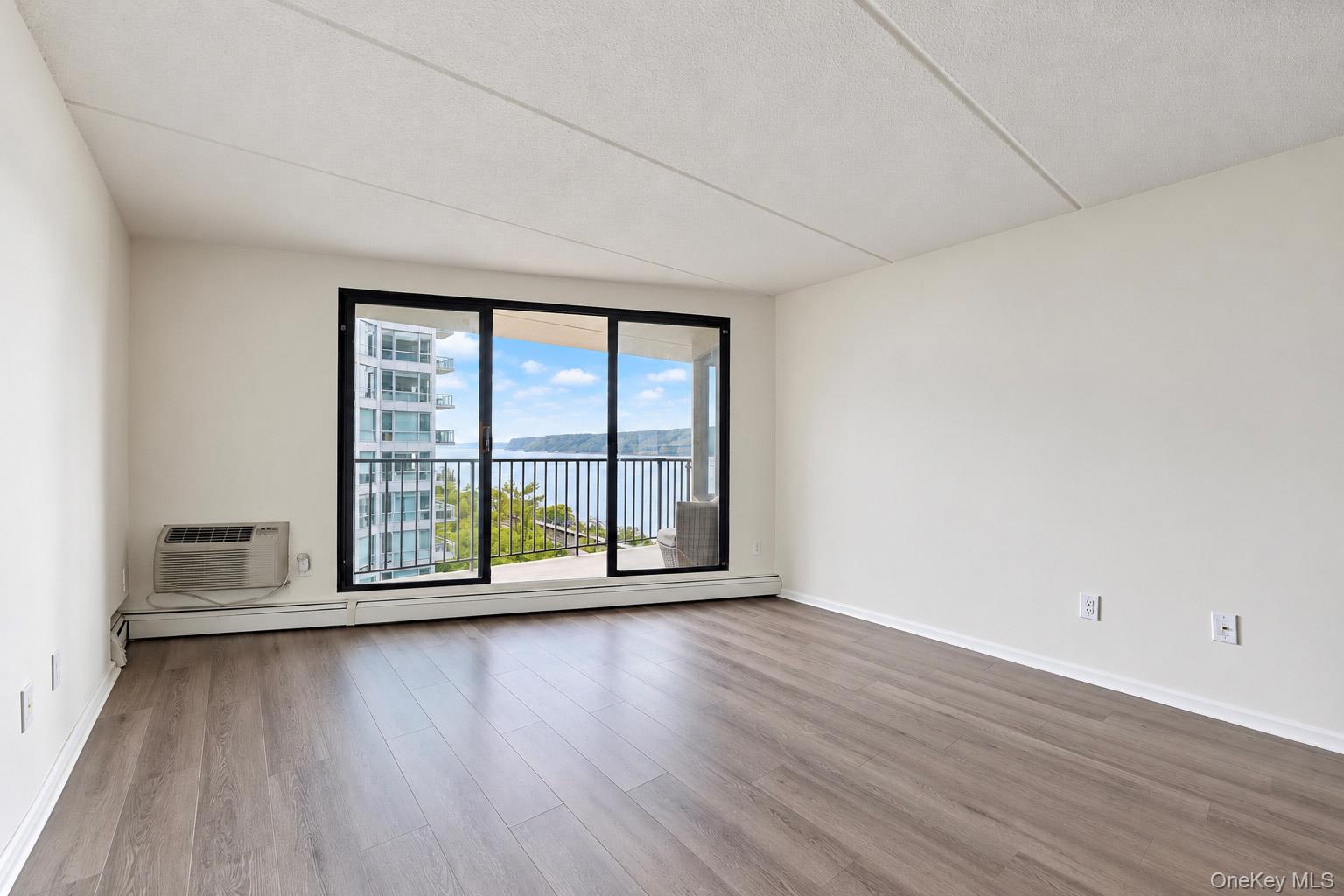 1155 Warburton Ave Avenue, Unit 7H photo 6