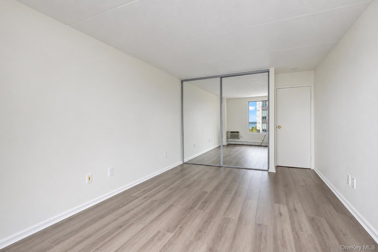 1155 Warburton Ave Avenue, Unit 7H photo 16