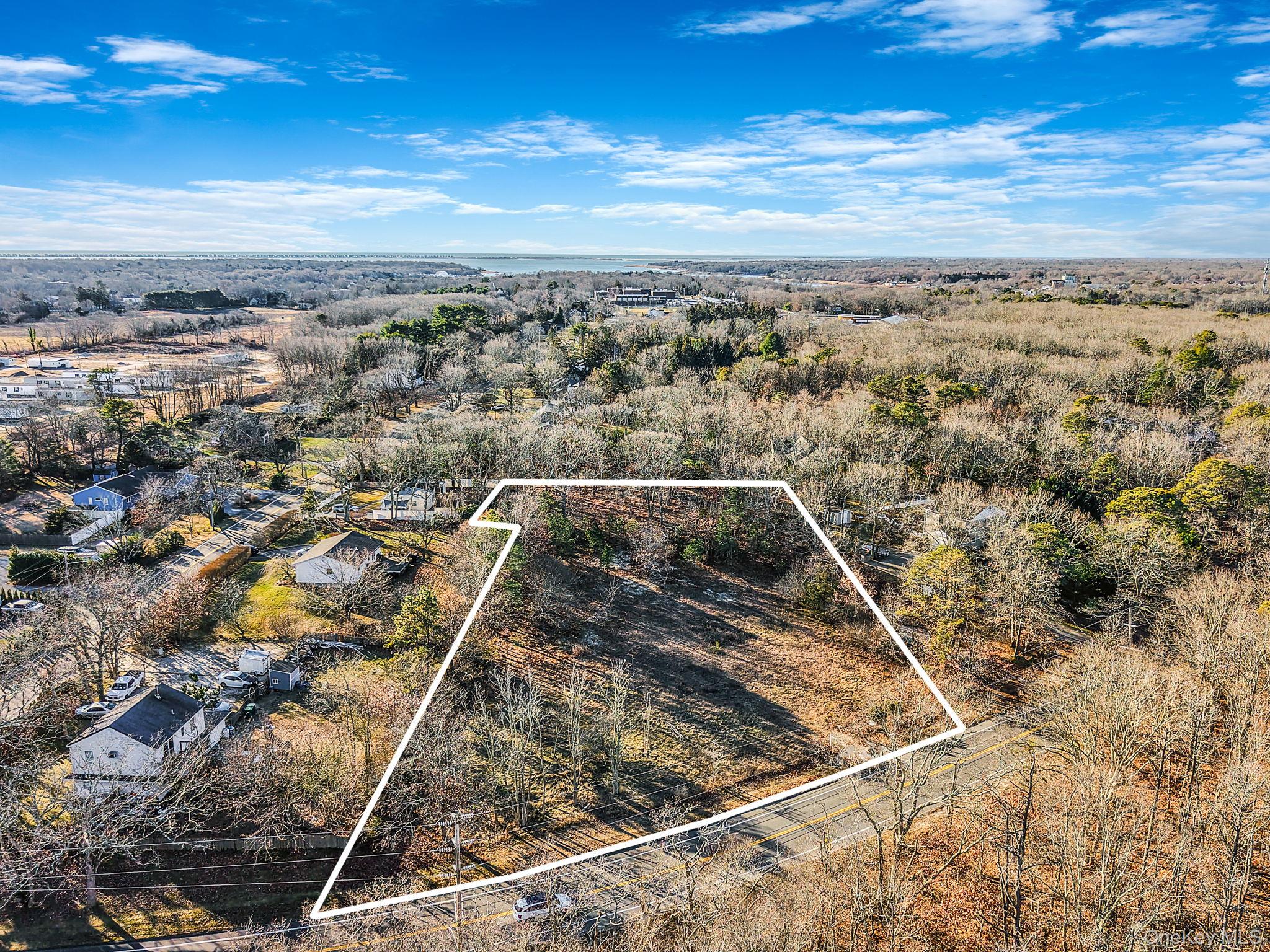 267 Old Country Road – For Sale photo 5