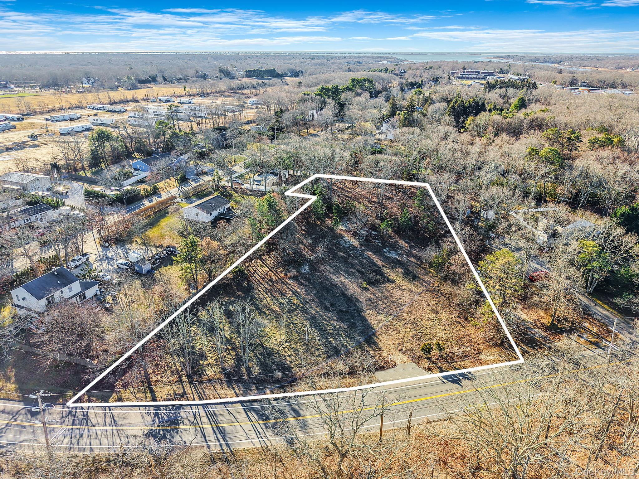 267 Old Country Road – For Sale photo 4