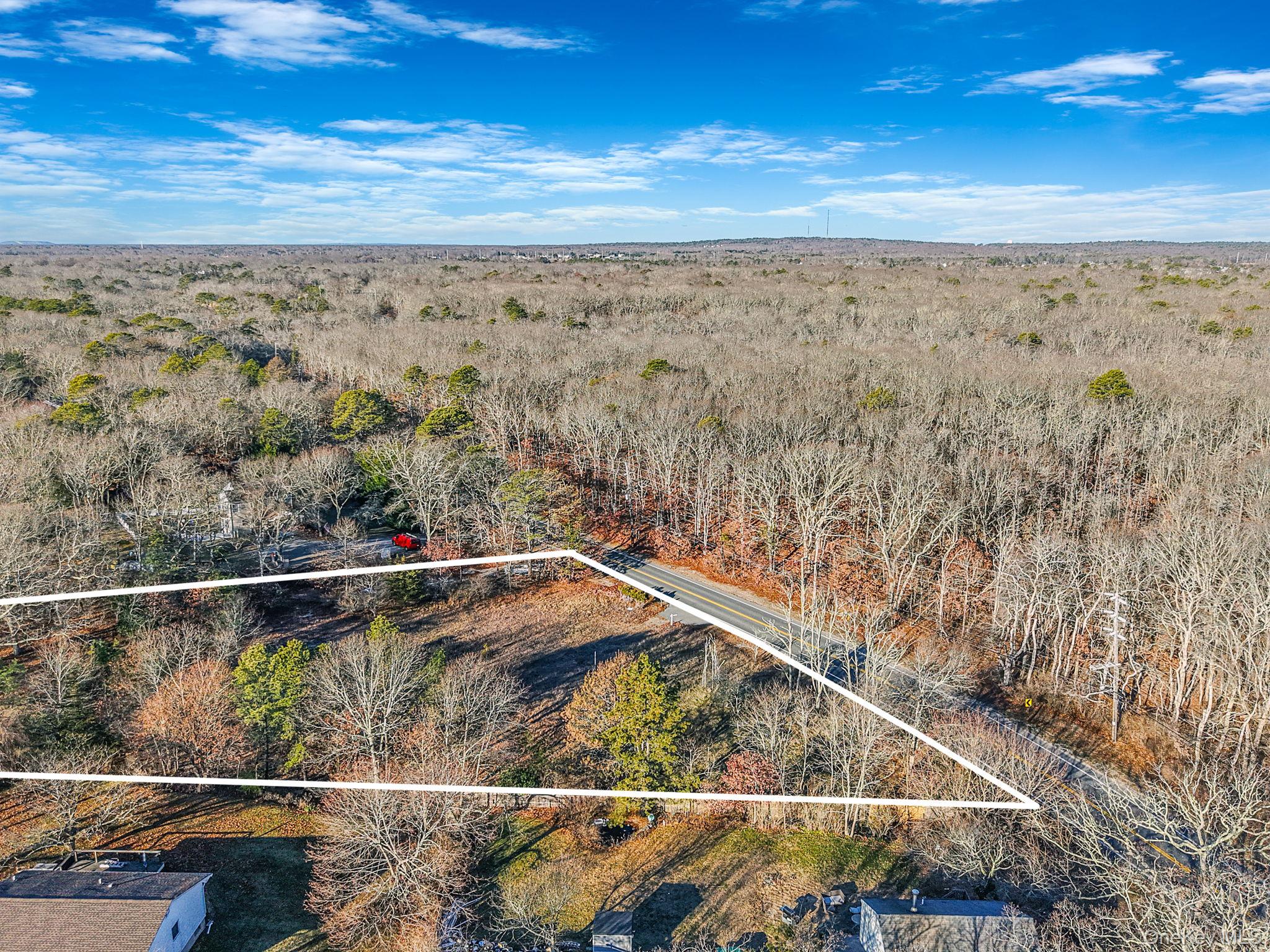 267 Old Country Road – For Sale photo 7