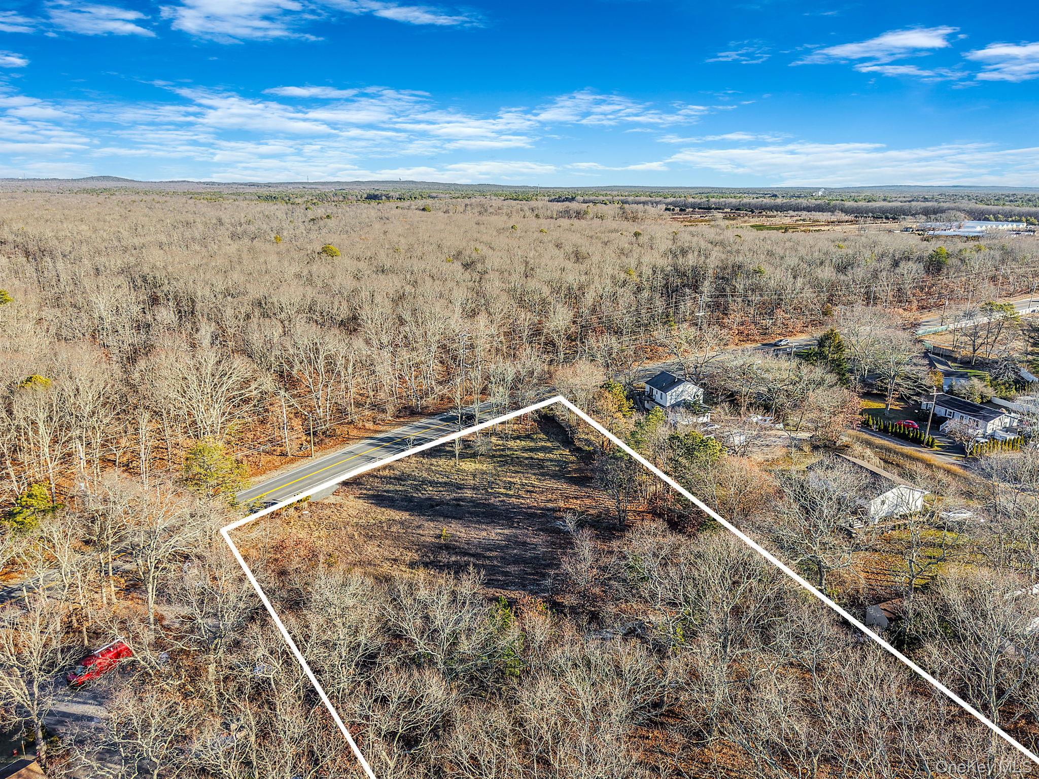 267 Old Country Road – For Sale photo 8
