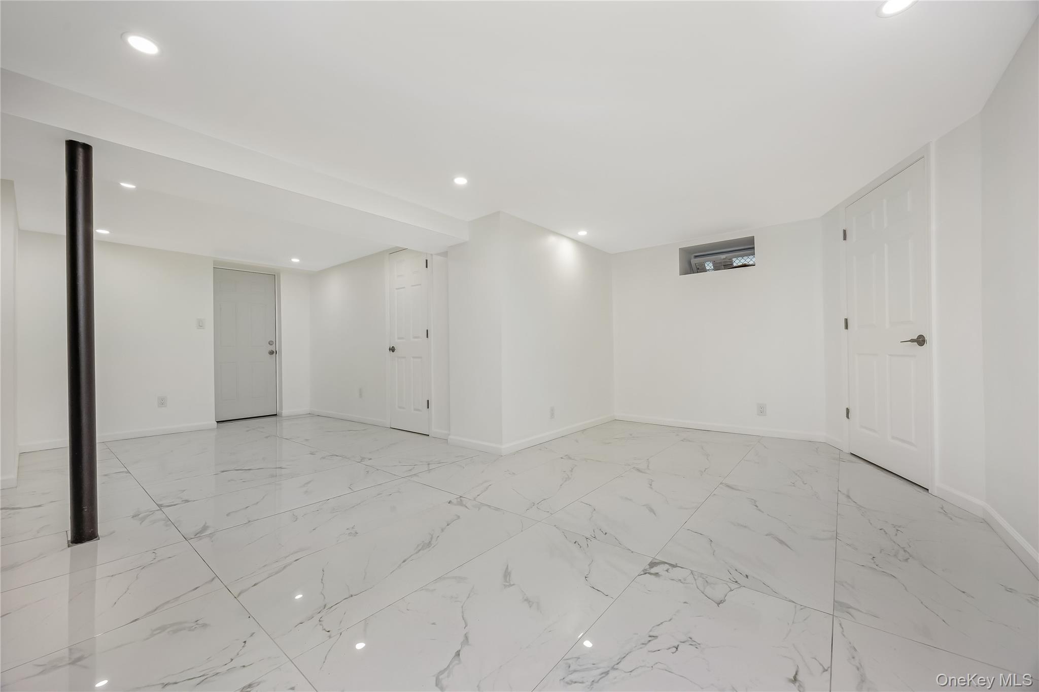 728 Martin Drive – For Sale photo 29