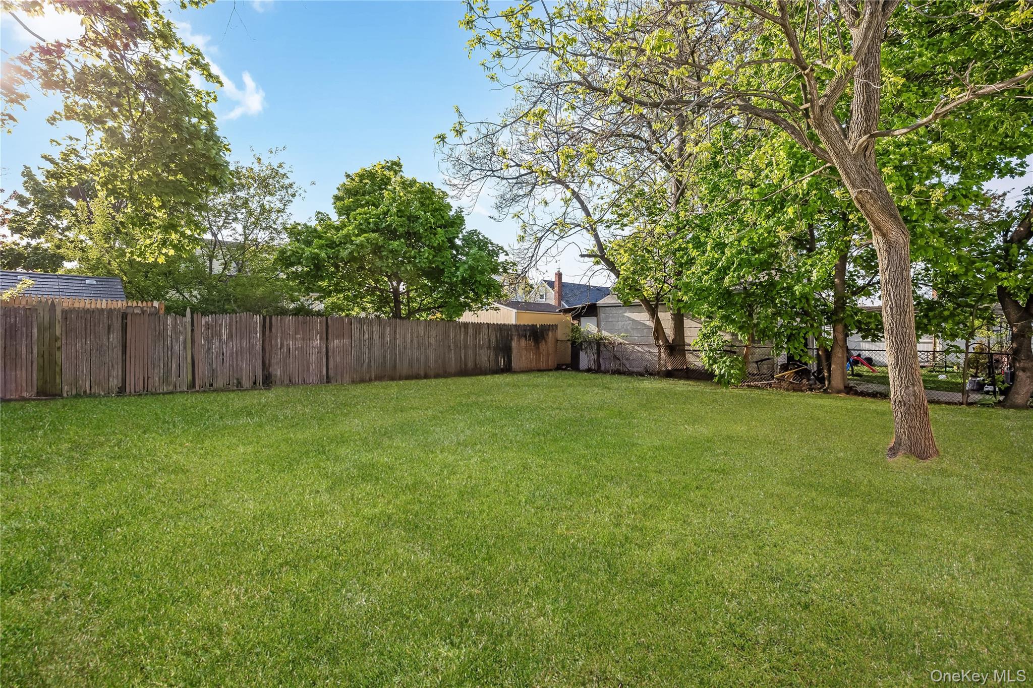 728 Martin Drive – For Sale photo 4