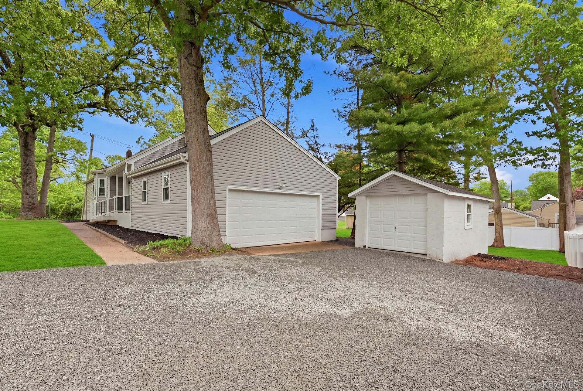 101 Rustic Road – For Sale photo 4