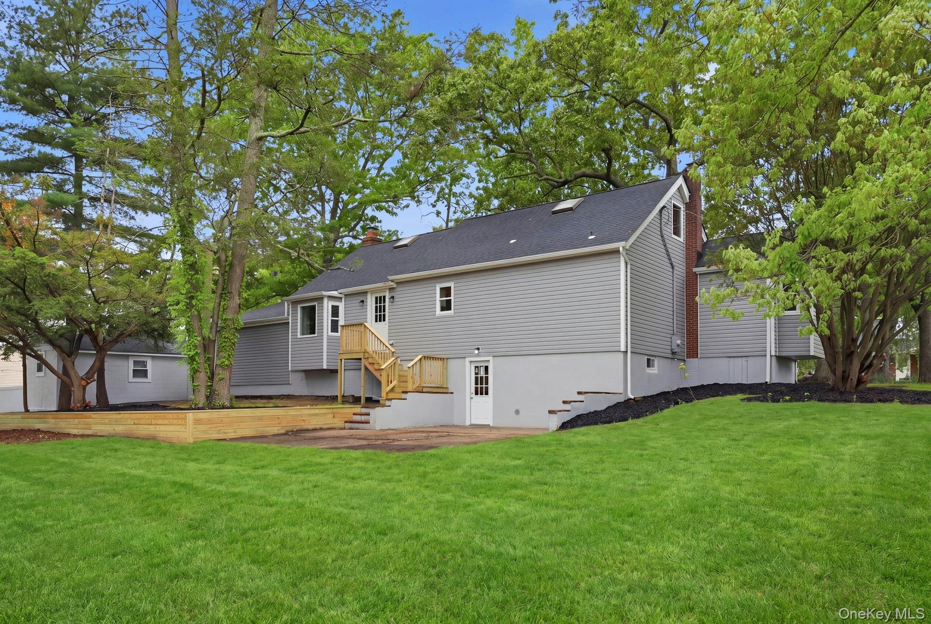 101 Rustic Road – For Sale photo 9