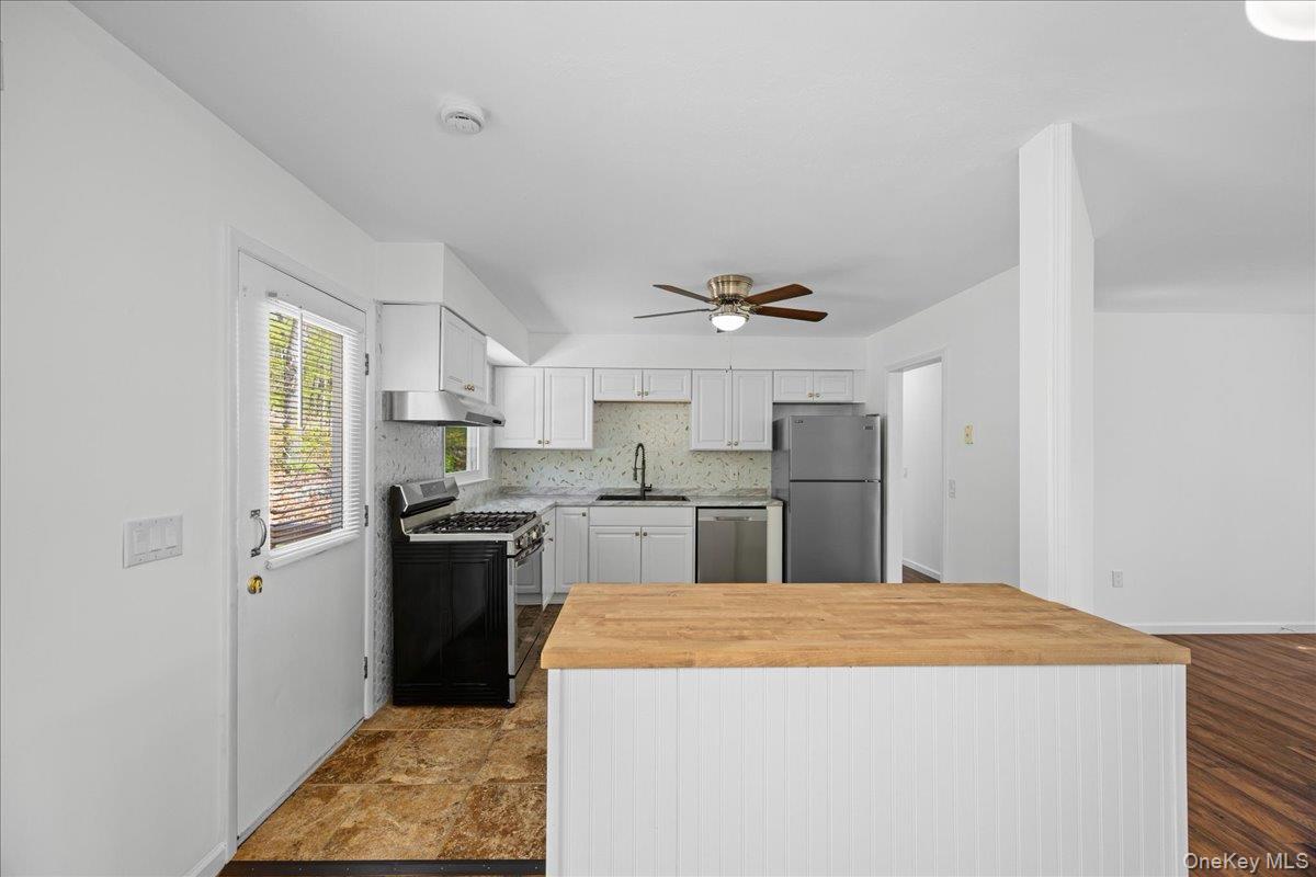1168 Lakes Road – For Sale photo 12