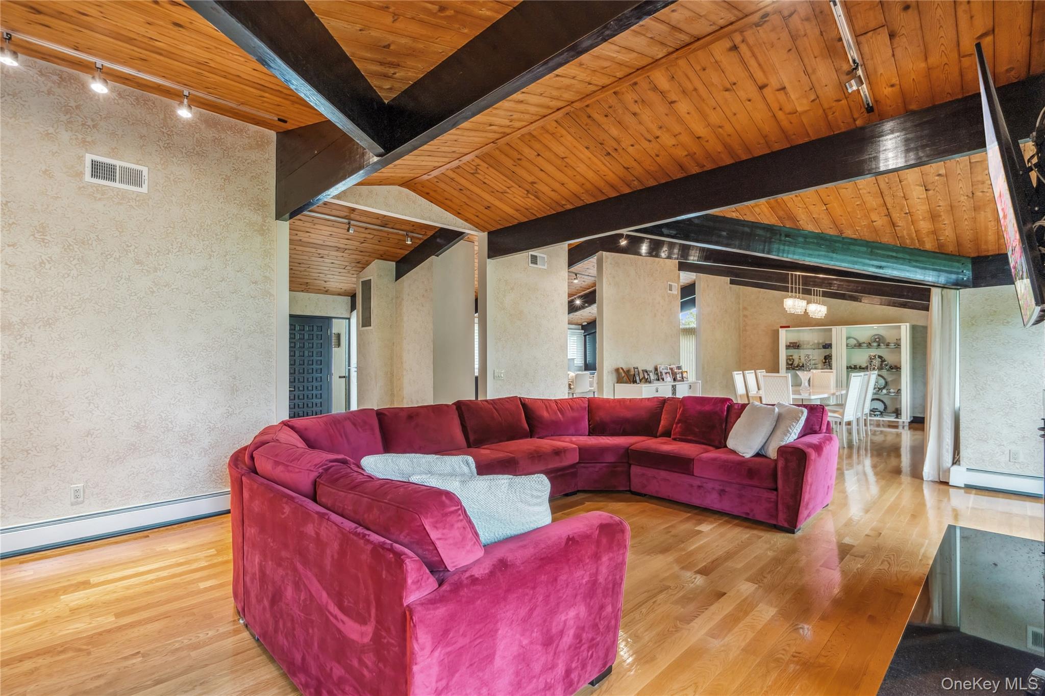 27 Parkway Drive – For Sale photo 10