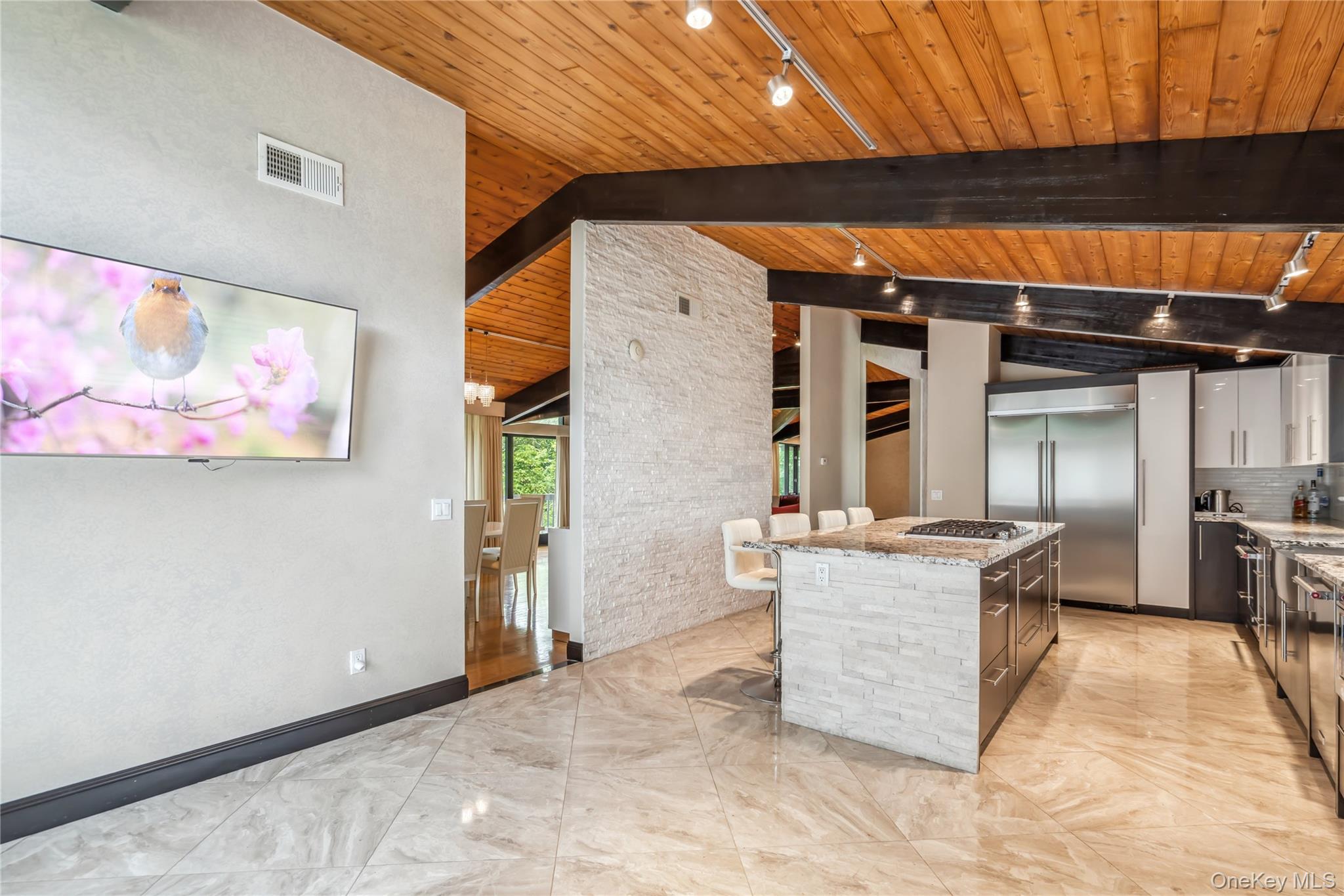 27 Parkway Drive – For Sale photo 6