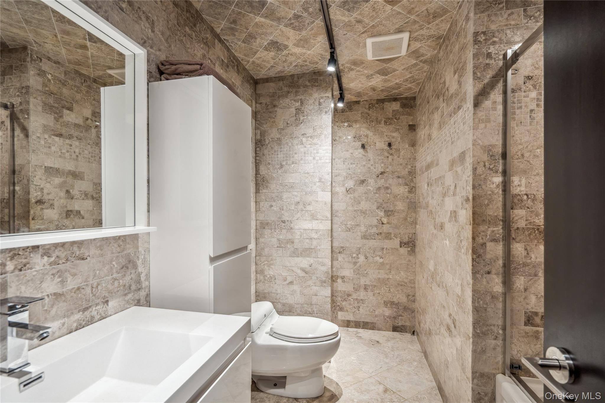 27 Parkway Drive – For Sale photo 17