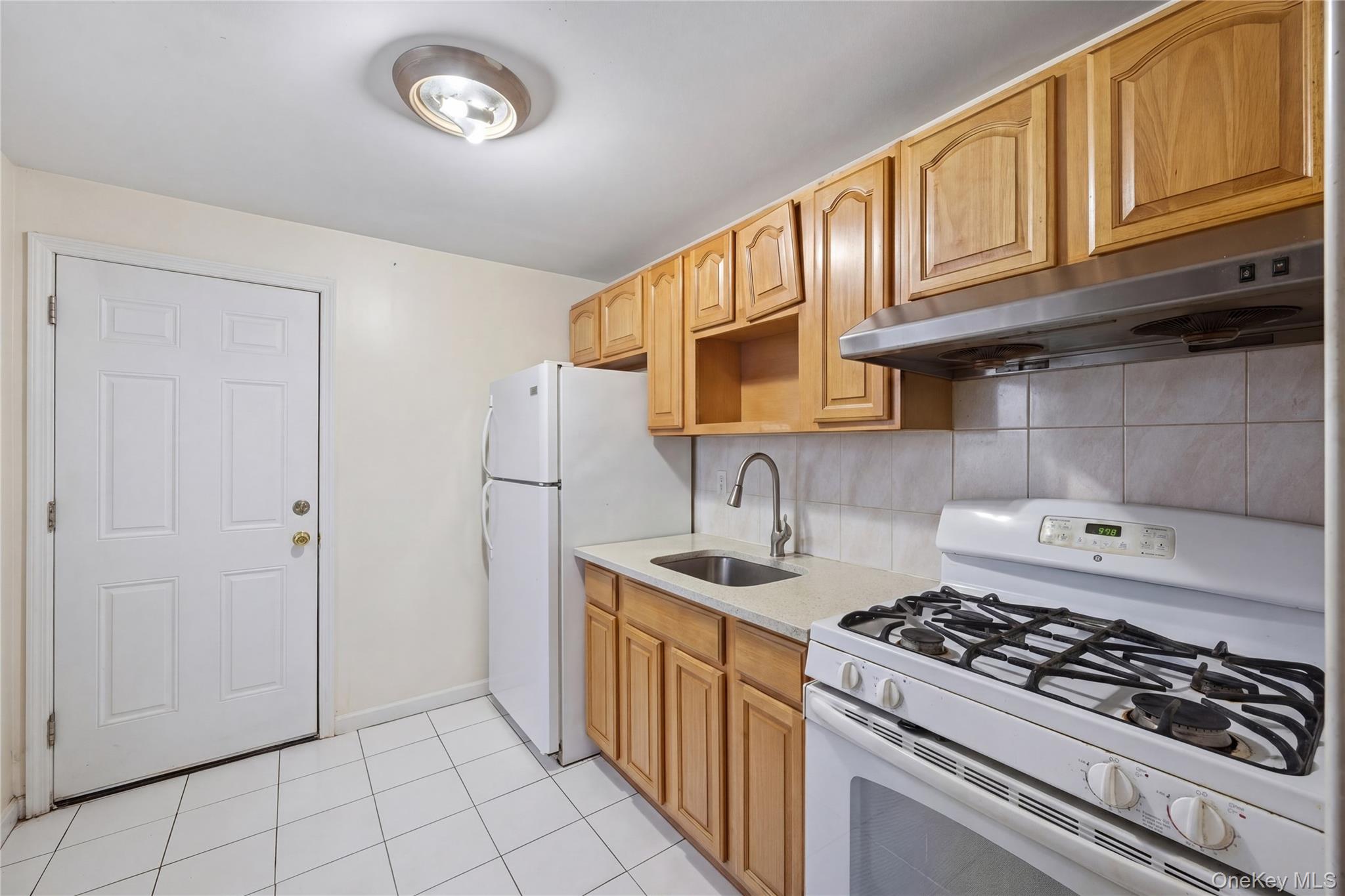 2410 Grand Avenue – For Sale photo 9