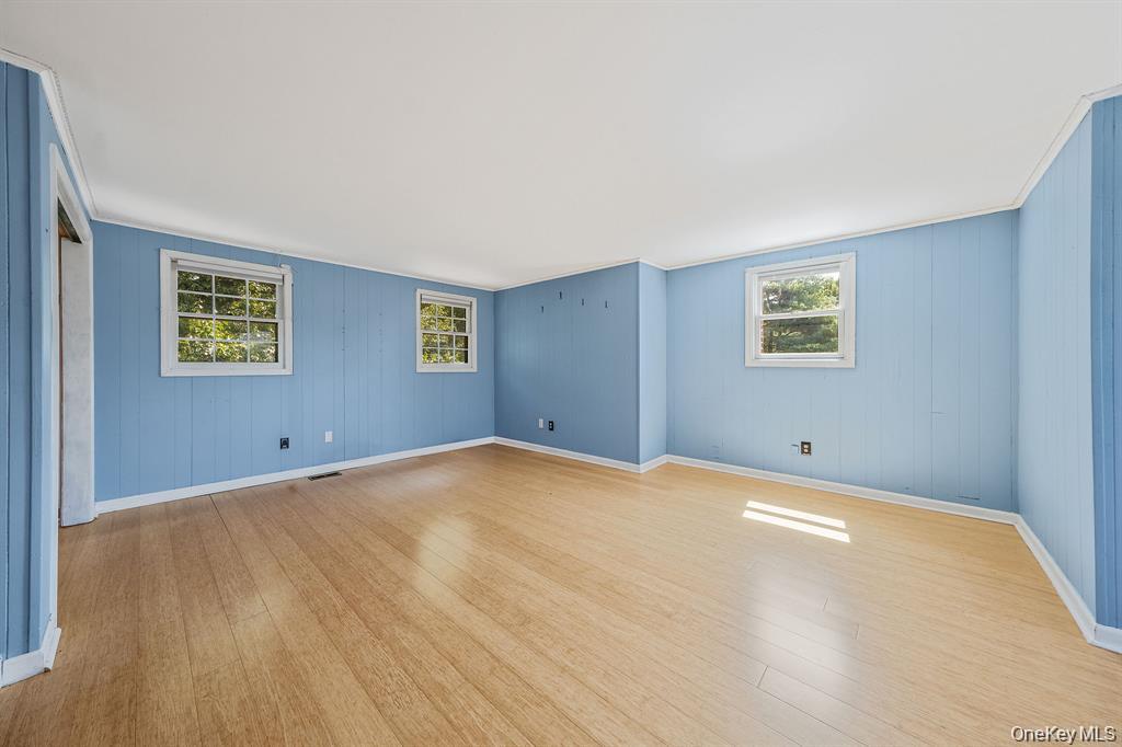 295 Willow Terrace Lane – For Sale photo 31