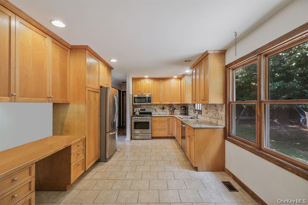 295 Willow Terrace Lane – For Sale photo 23