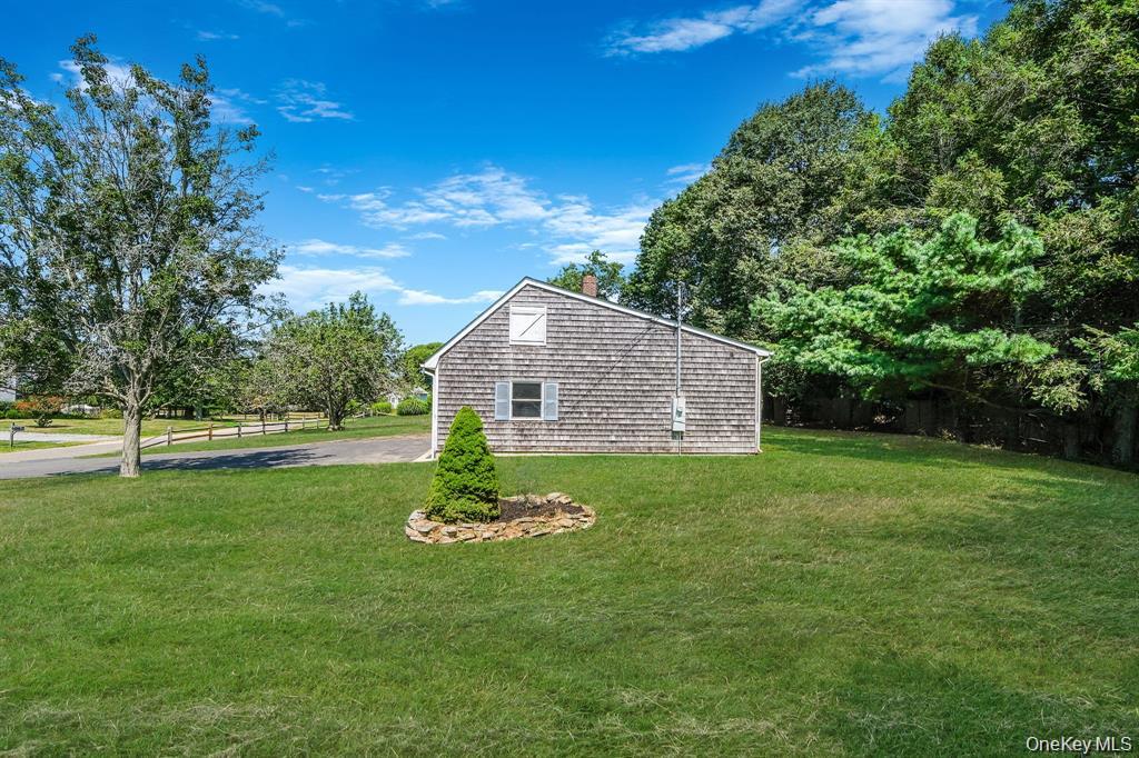 295 Willow Terrace Lane – For Sale photo 10