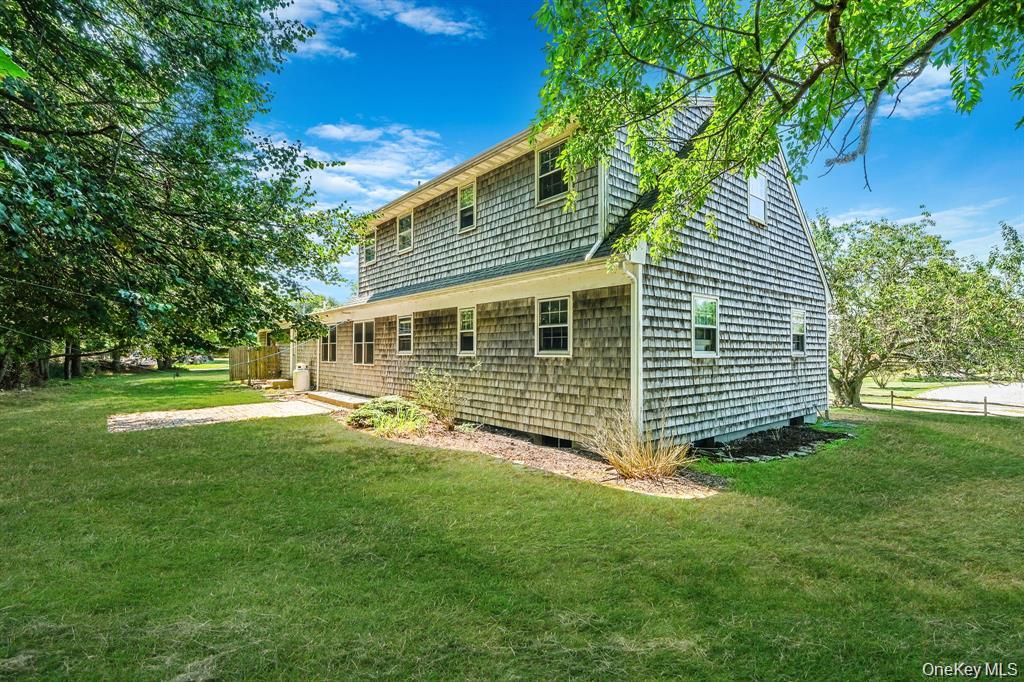 295 Willow Terrace Lane – For Sale photo 17