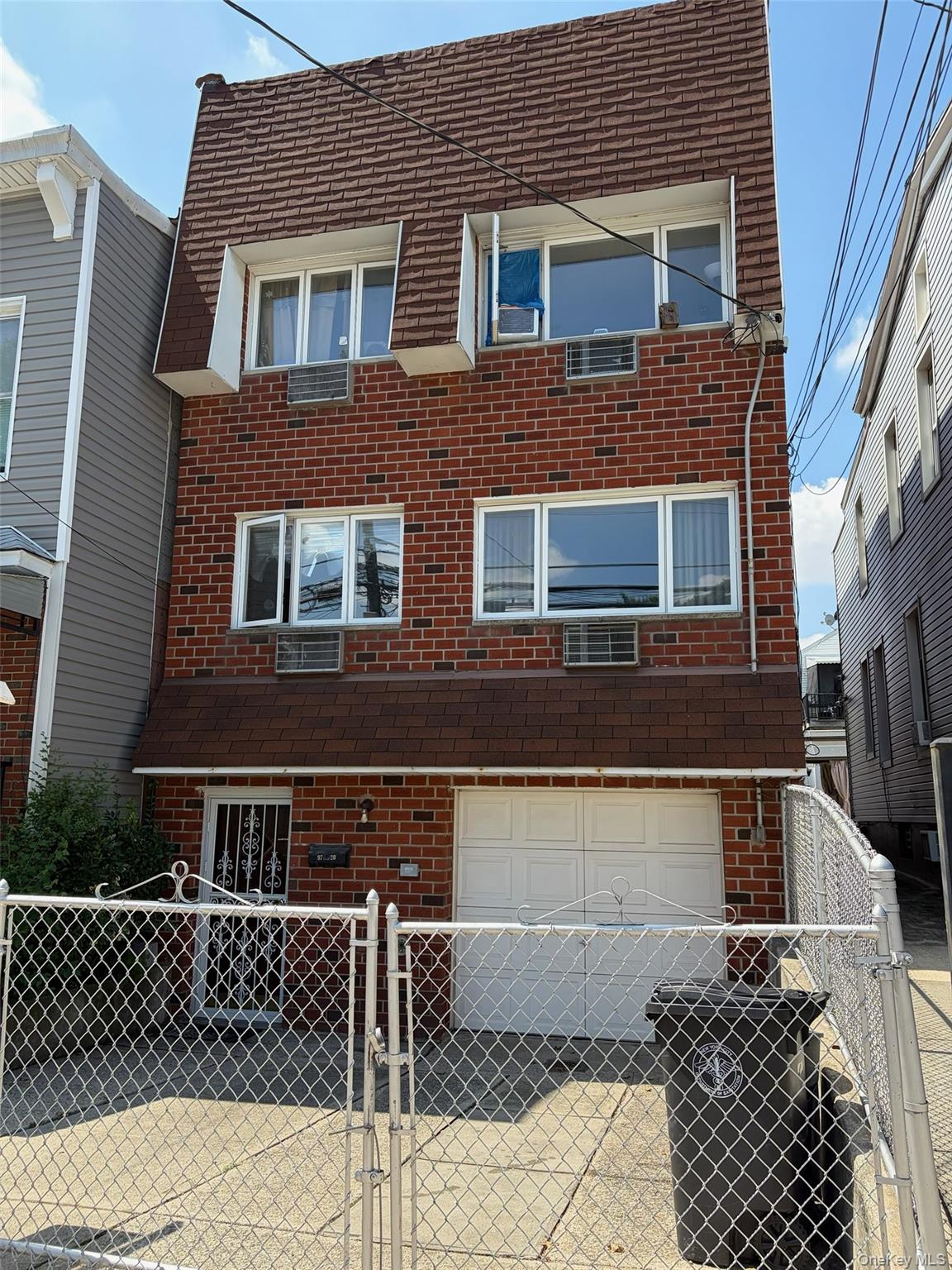 9720 88th Street – For Sale