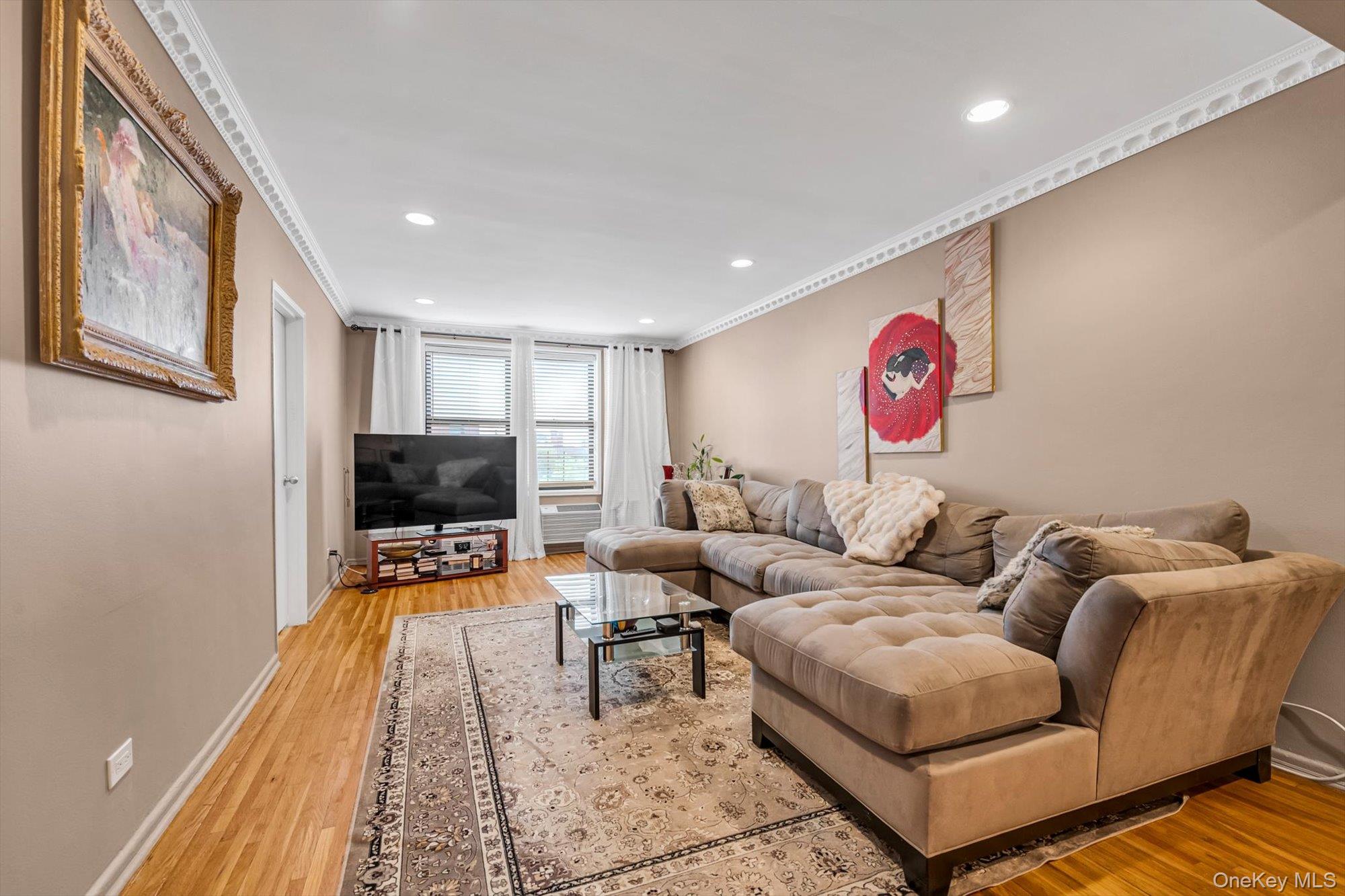 100-25 Queens Boulevard, Unit 6E photo 4