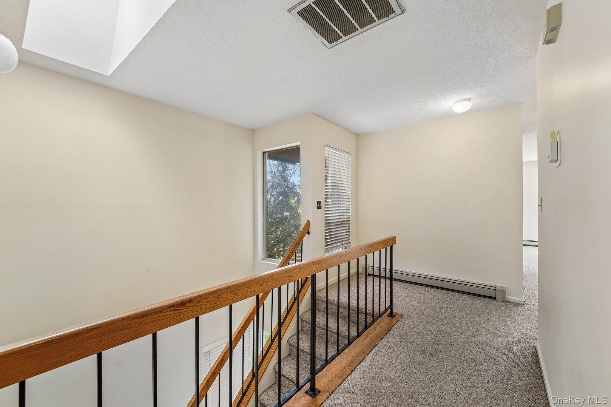 18 BROOKE HOLLOW Lane – For Sale photo 7